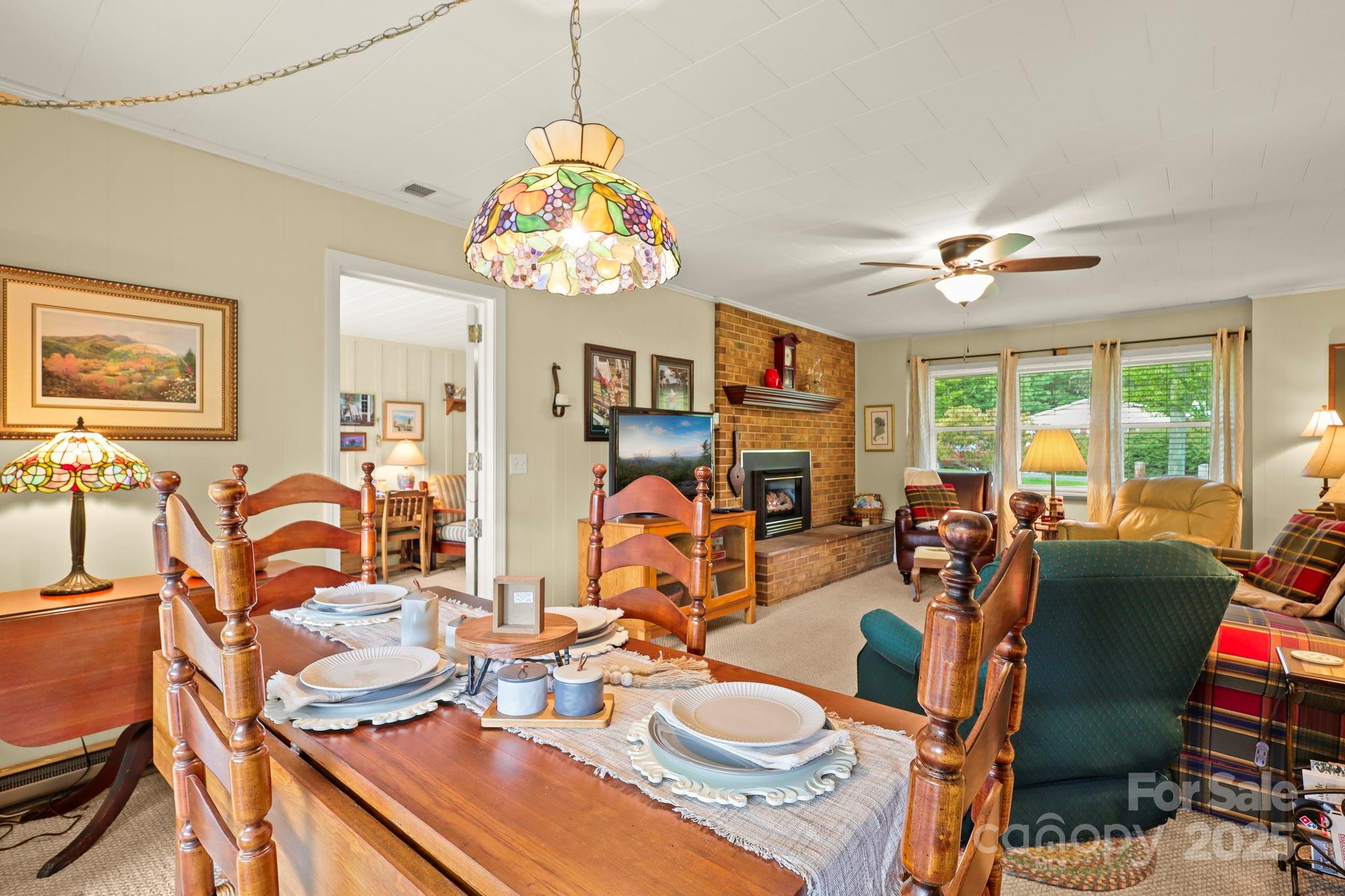 1074 Nikanor Road — West Jefferson