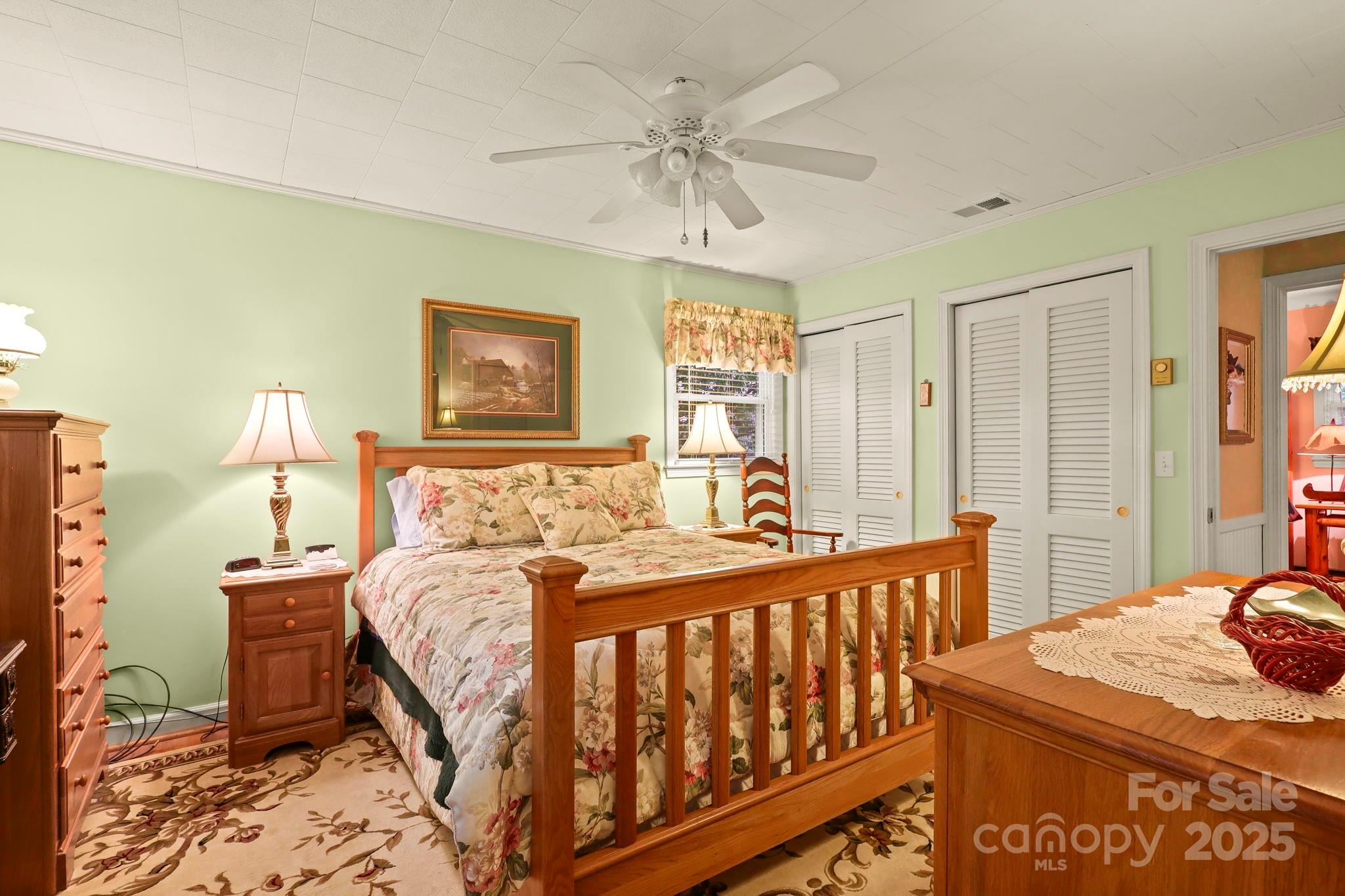 1074 Nikanor Road — West Jefferson