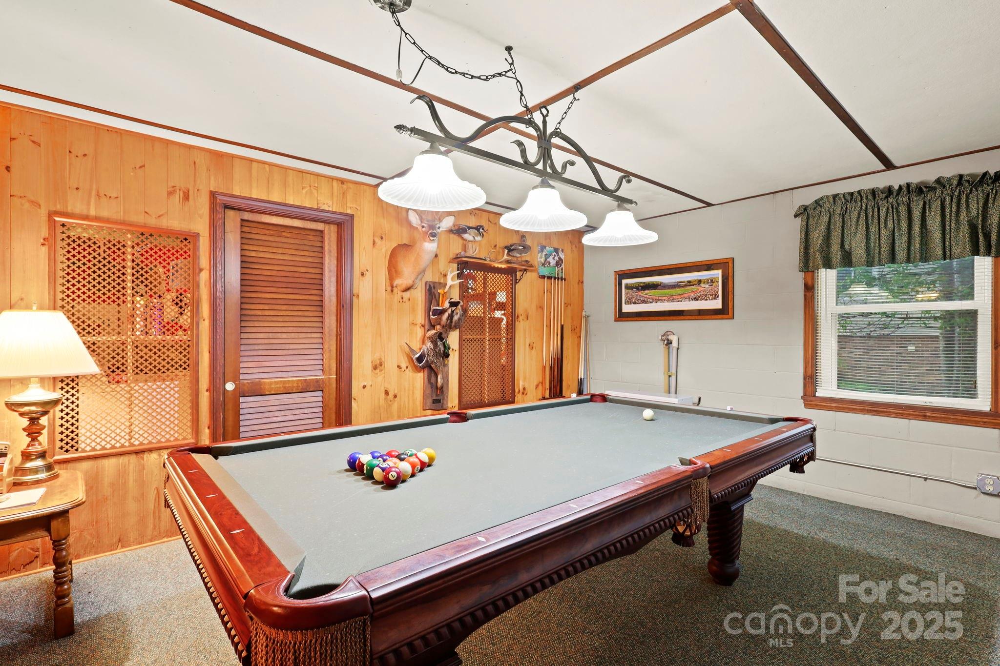 1074 Nikanor Road — West Jefferson