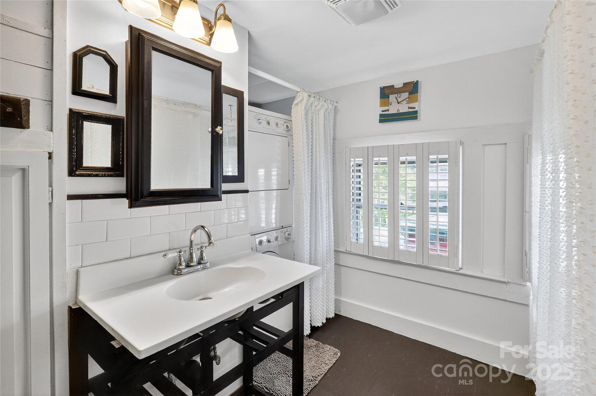 178 S Caldwell Street — Brevard