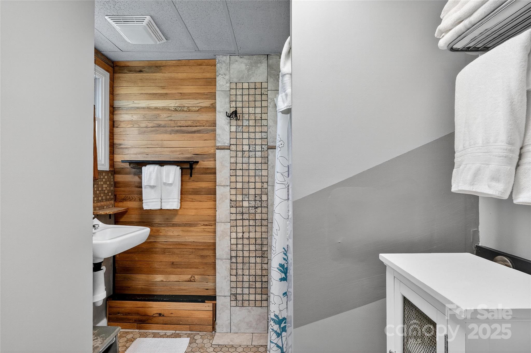 178 S Caldwell Street — Brevard