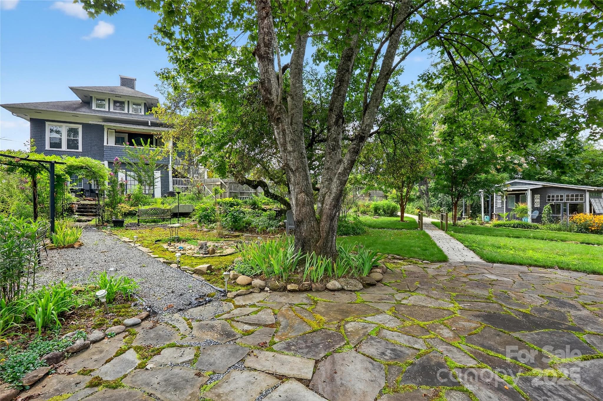 178 S Caldwell Street — Brevard
