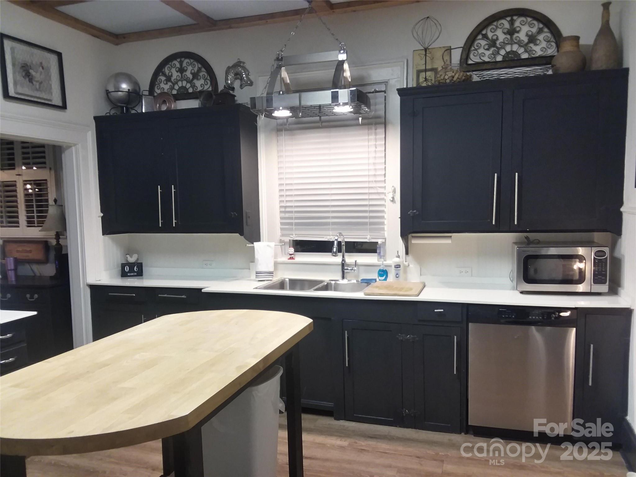 178 S Caldwell Street — Brevard