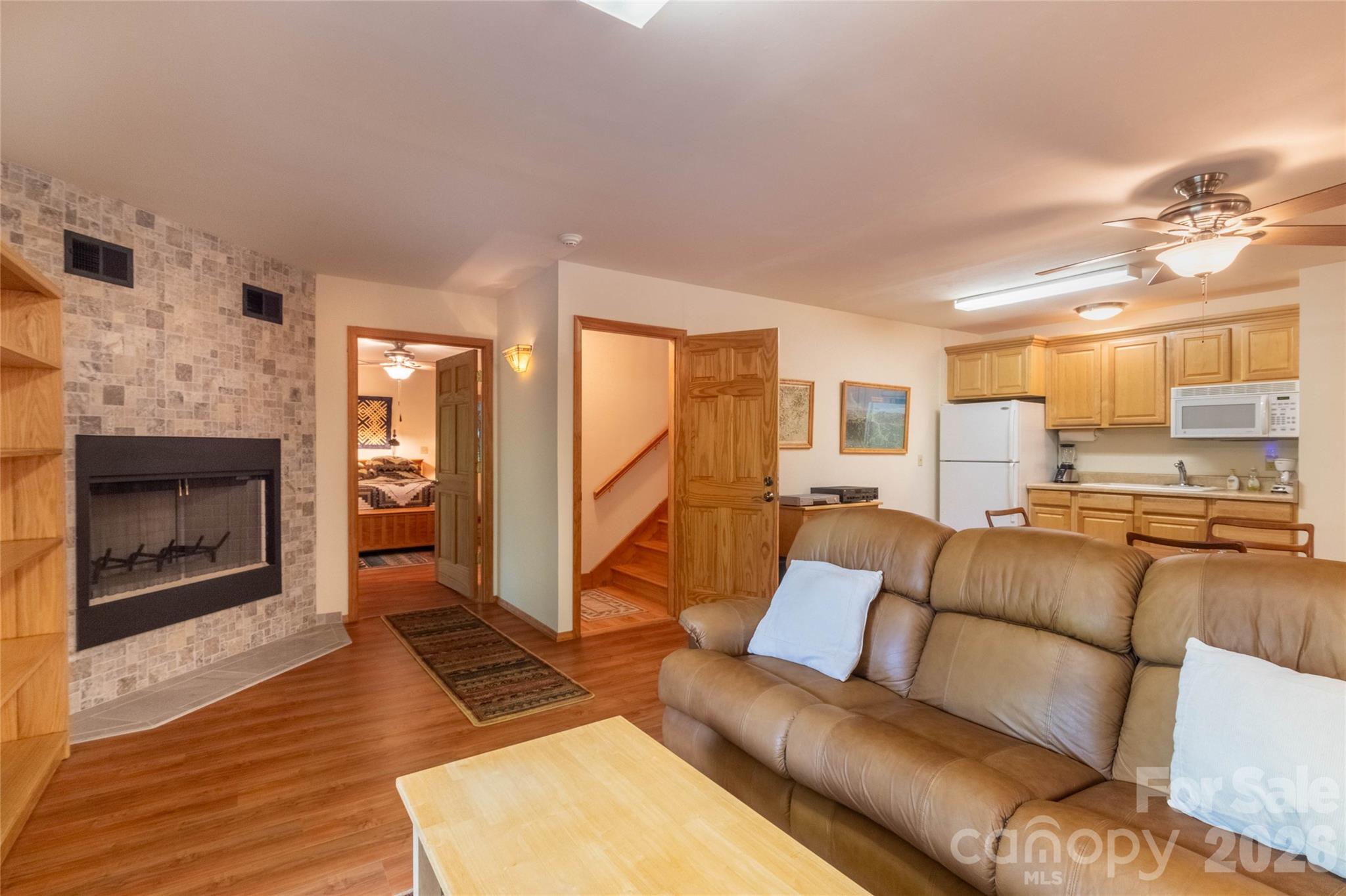 300 Sweet Birch Lane — Tuckasegee
