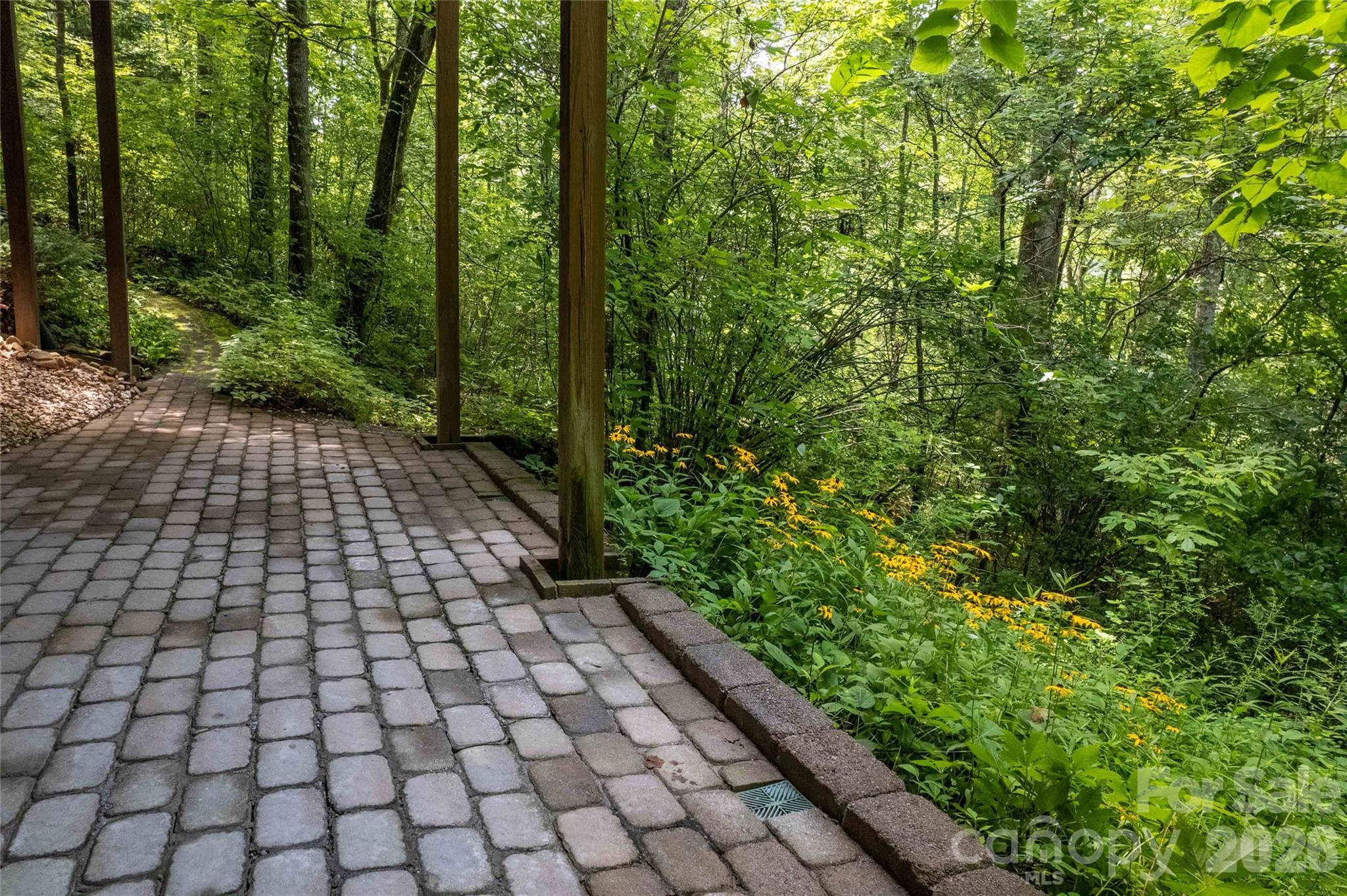 300 Sweet Birch Lane — Tuckasegee