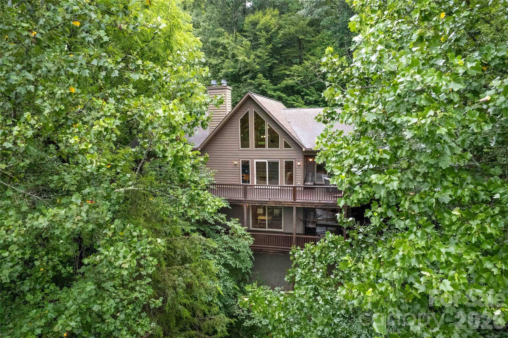 300 Sweet Birch Lane — Tuckasegee