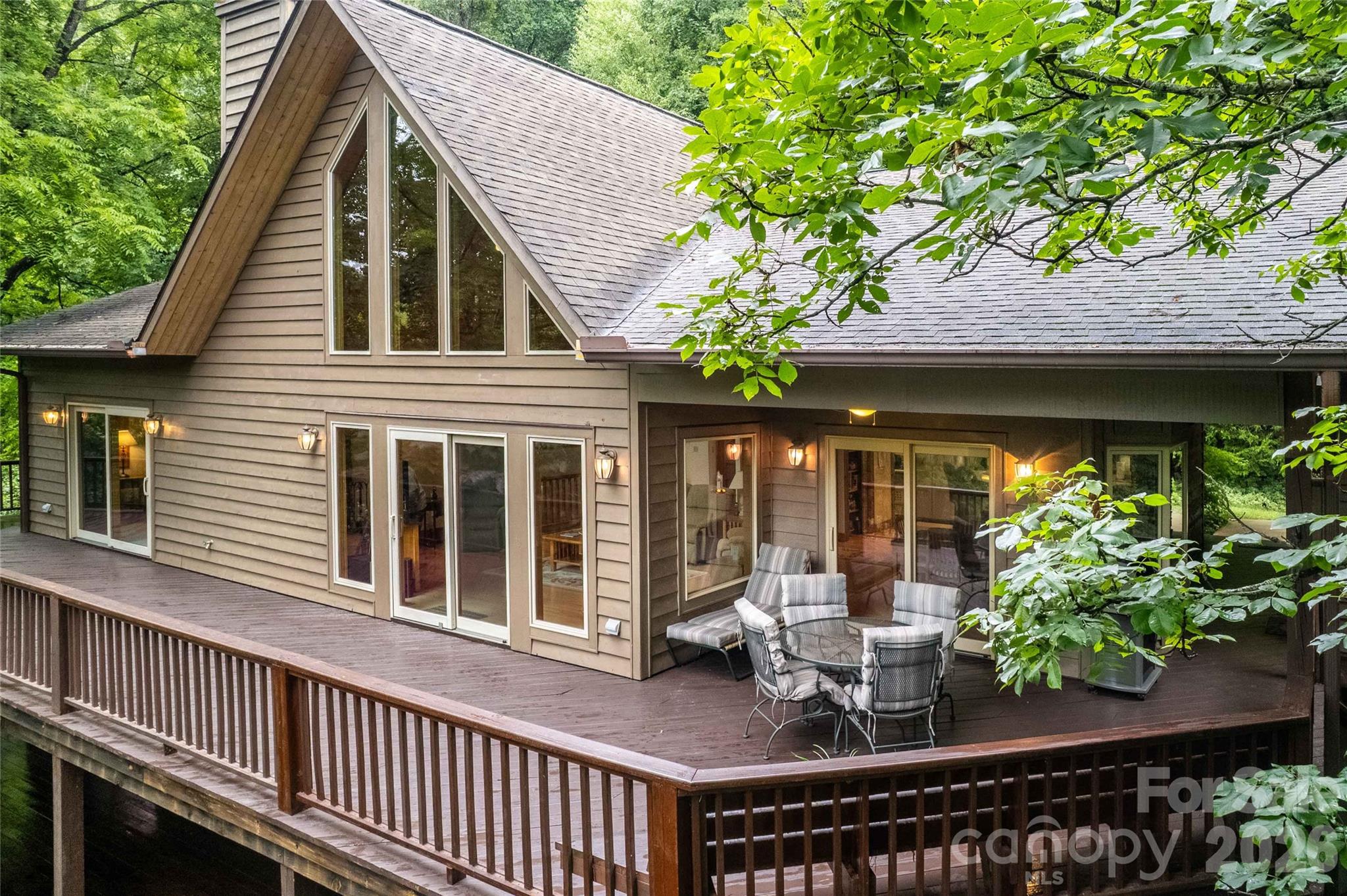 300 Sweet Birch Lane — Tuckasegee