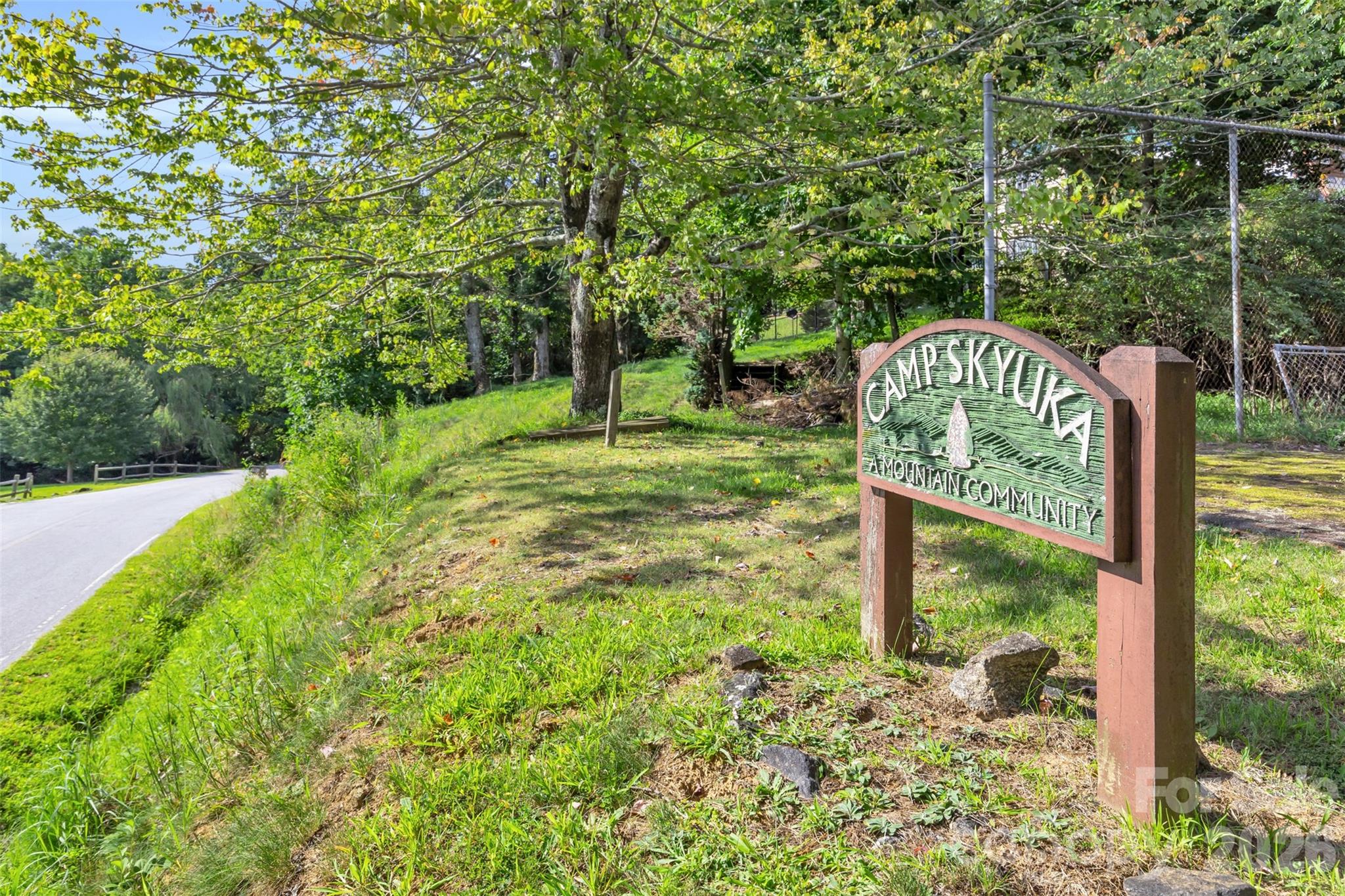 3605 Skyuka Mountain Road — Columbus