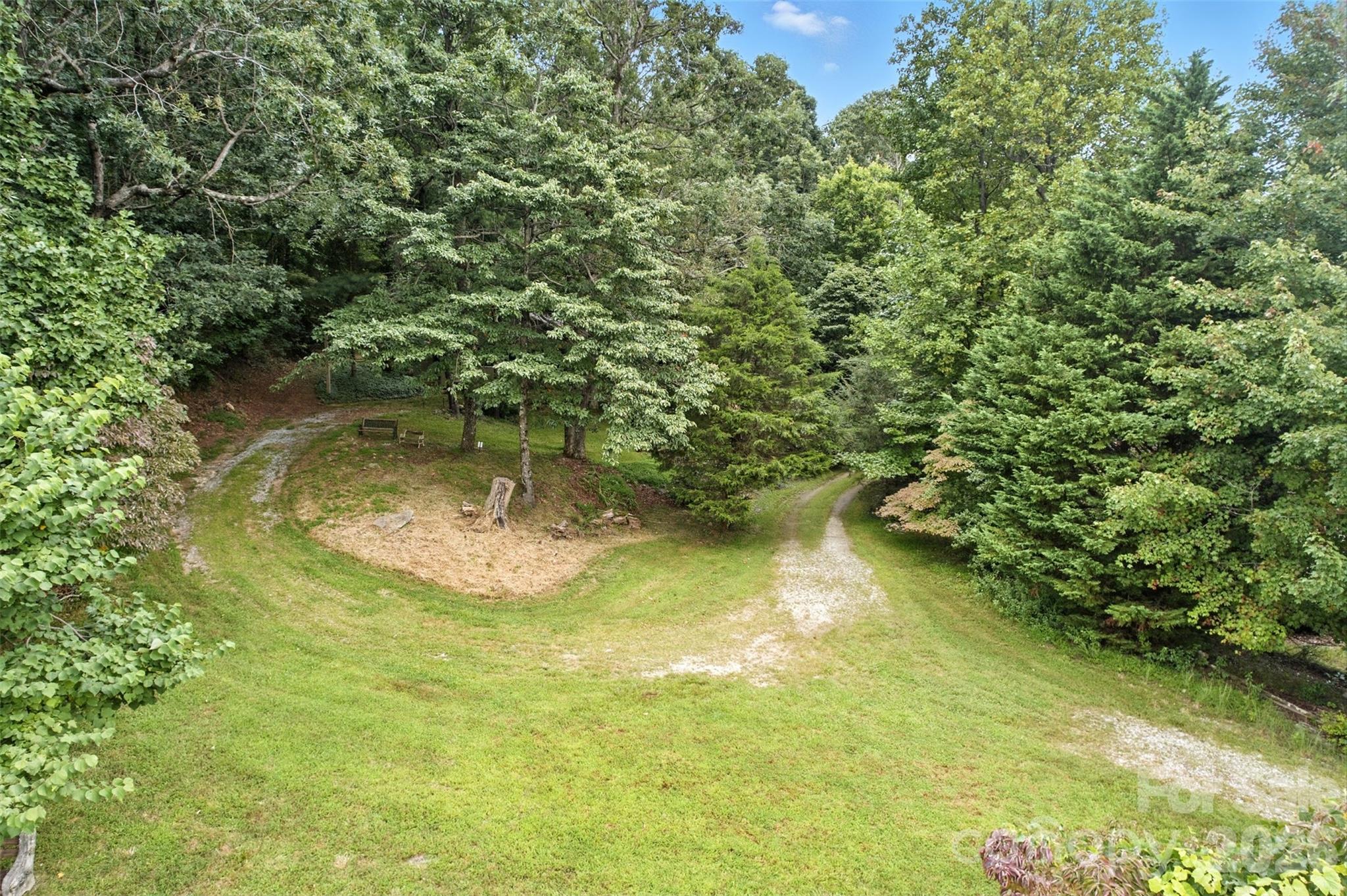 3605 Skyuka Mountain Road — Columbus