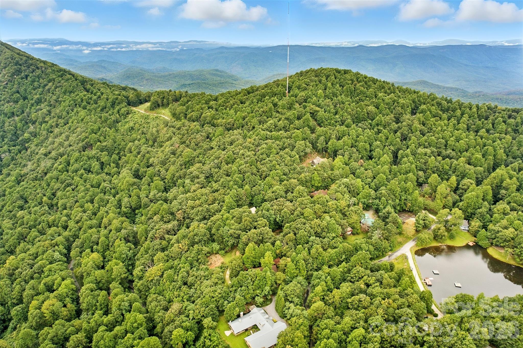 3605 Skyuka Mountain Road — Columbus