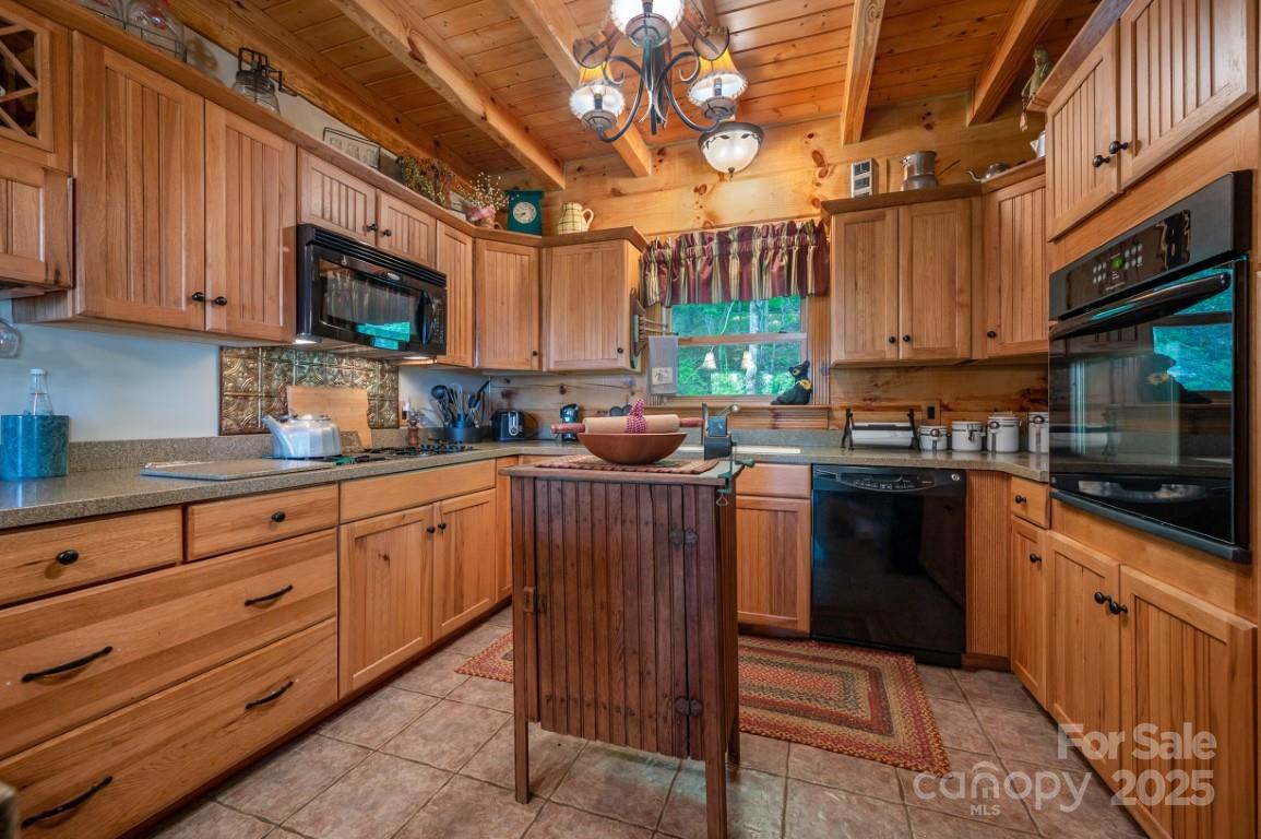 186 Black Ridge Drive — Bostic