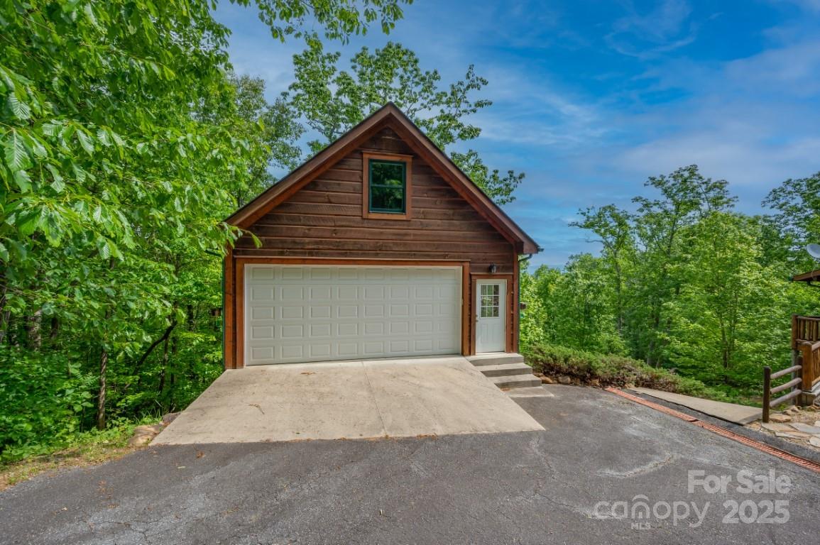 186 Black Ridge Drive — Bostic