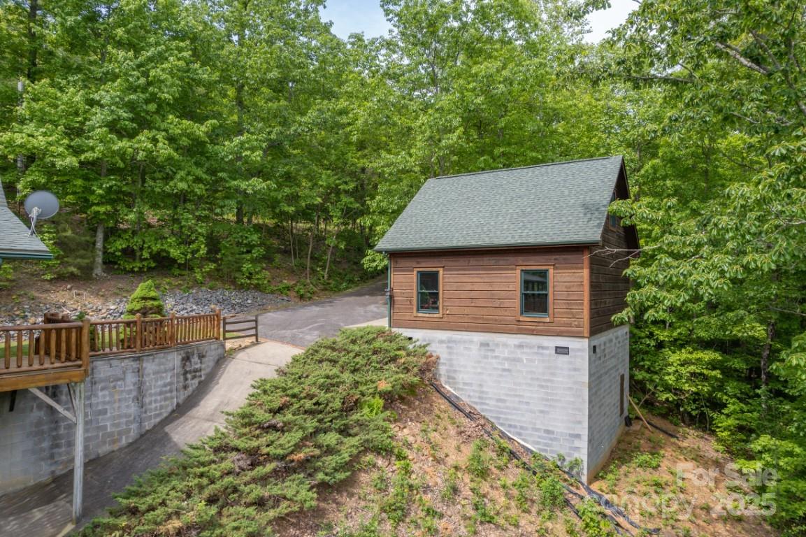186 Black Ridge Drive — Bostic