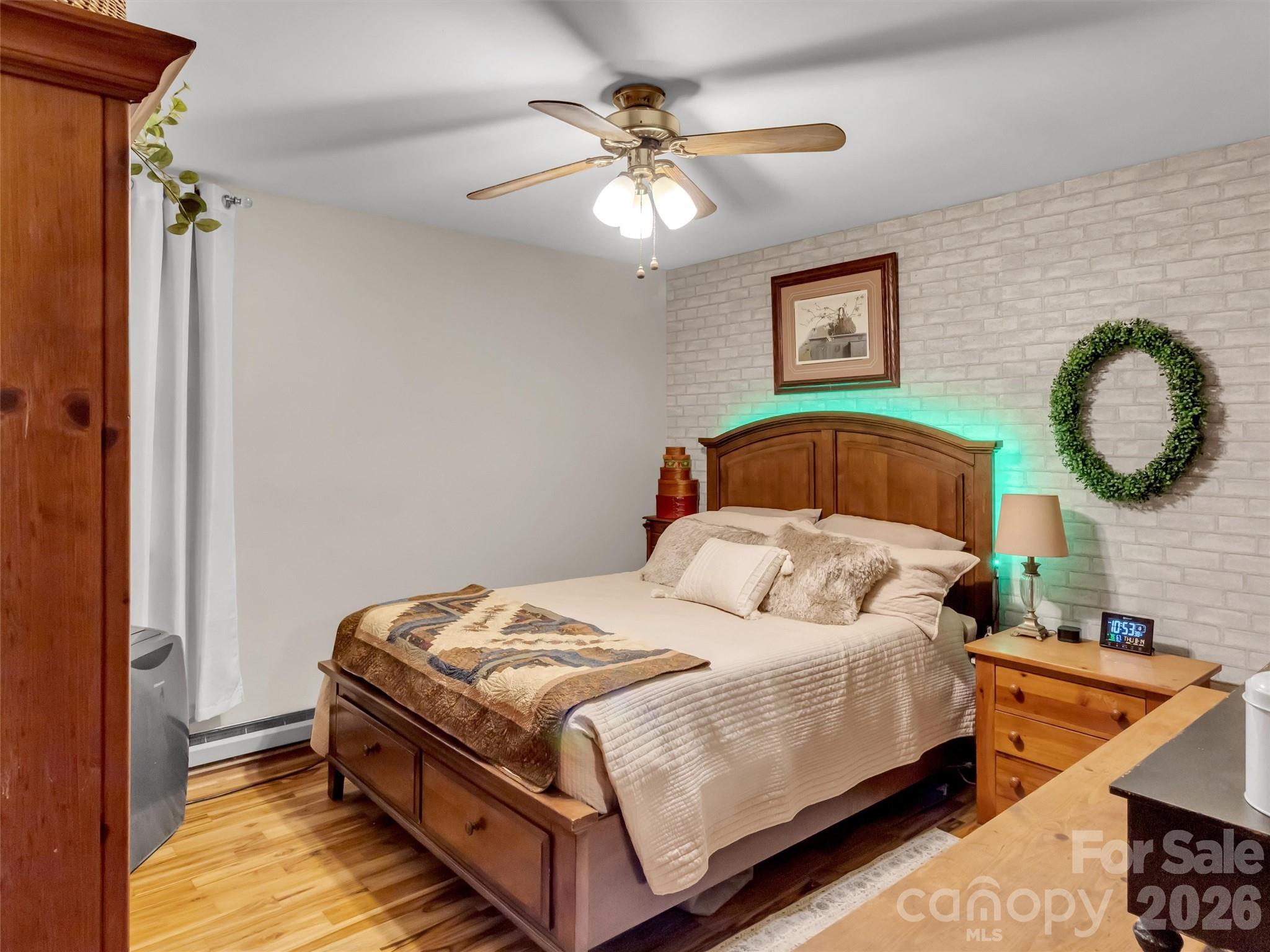 346 Wendy Way — Clyde