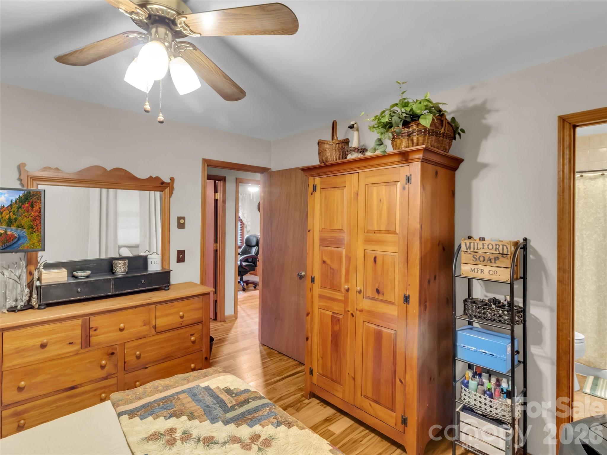 346 Wendy Way — Clyde