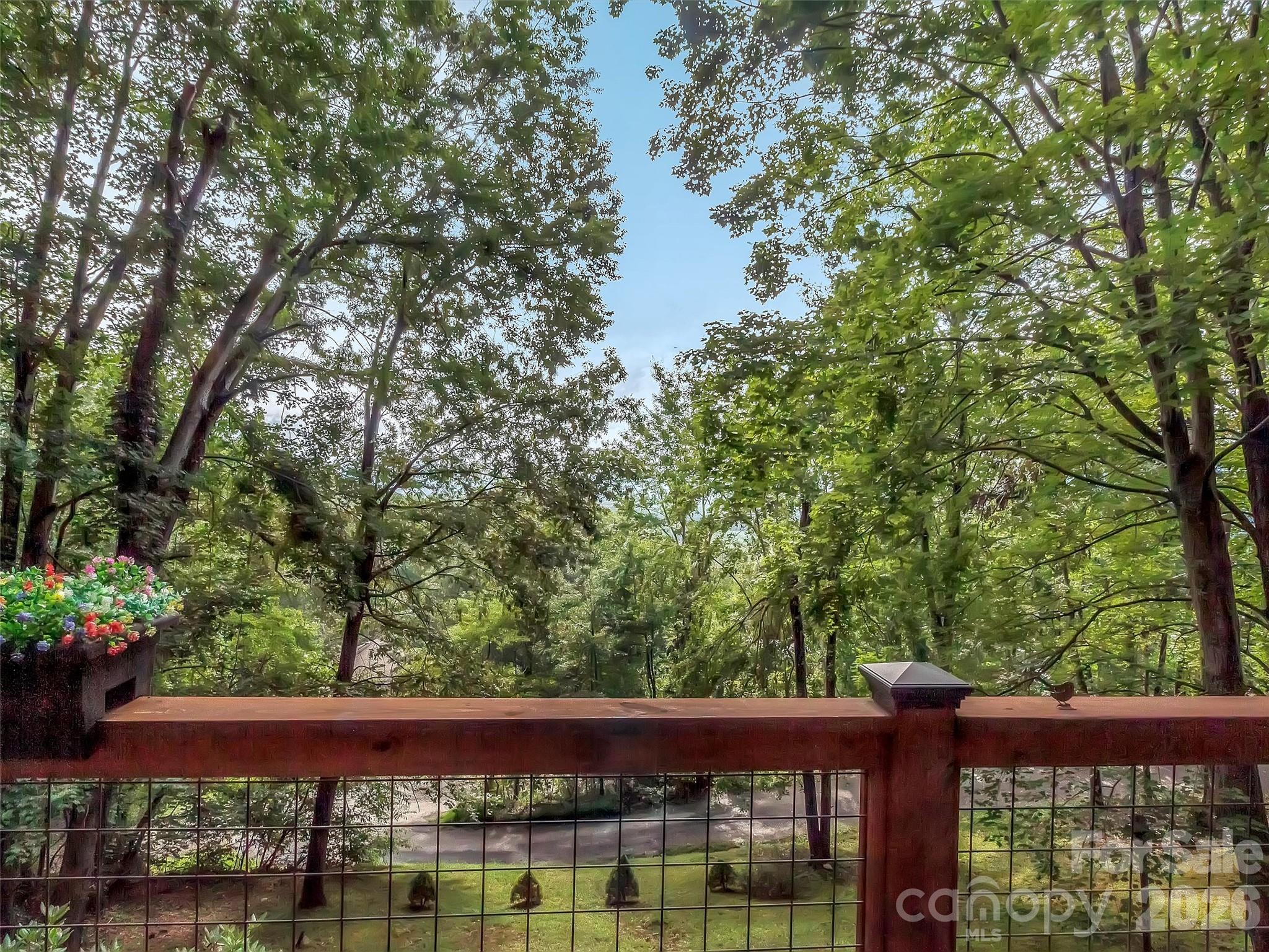 346 Wendy Way — Clyde