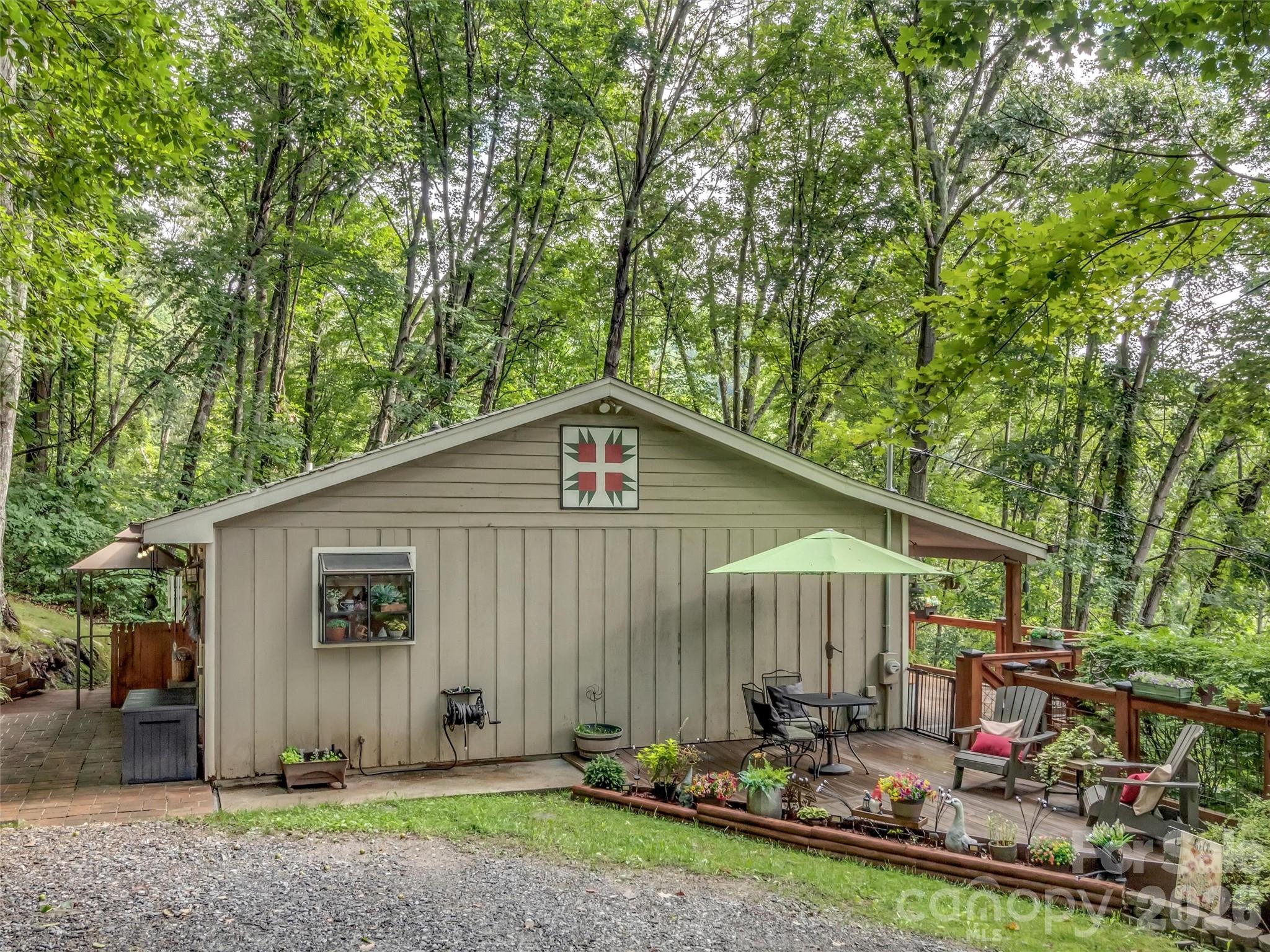 346 Wendy Way — Clyde