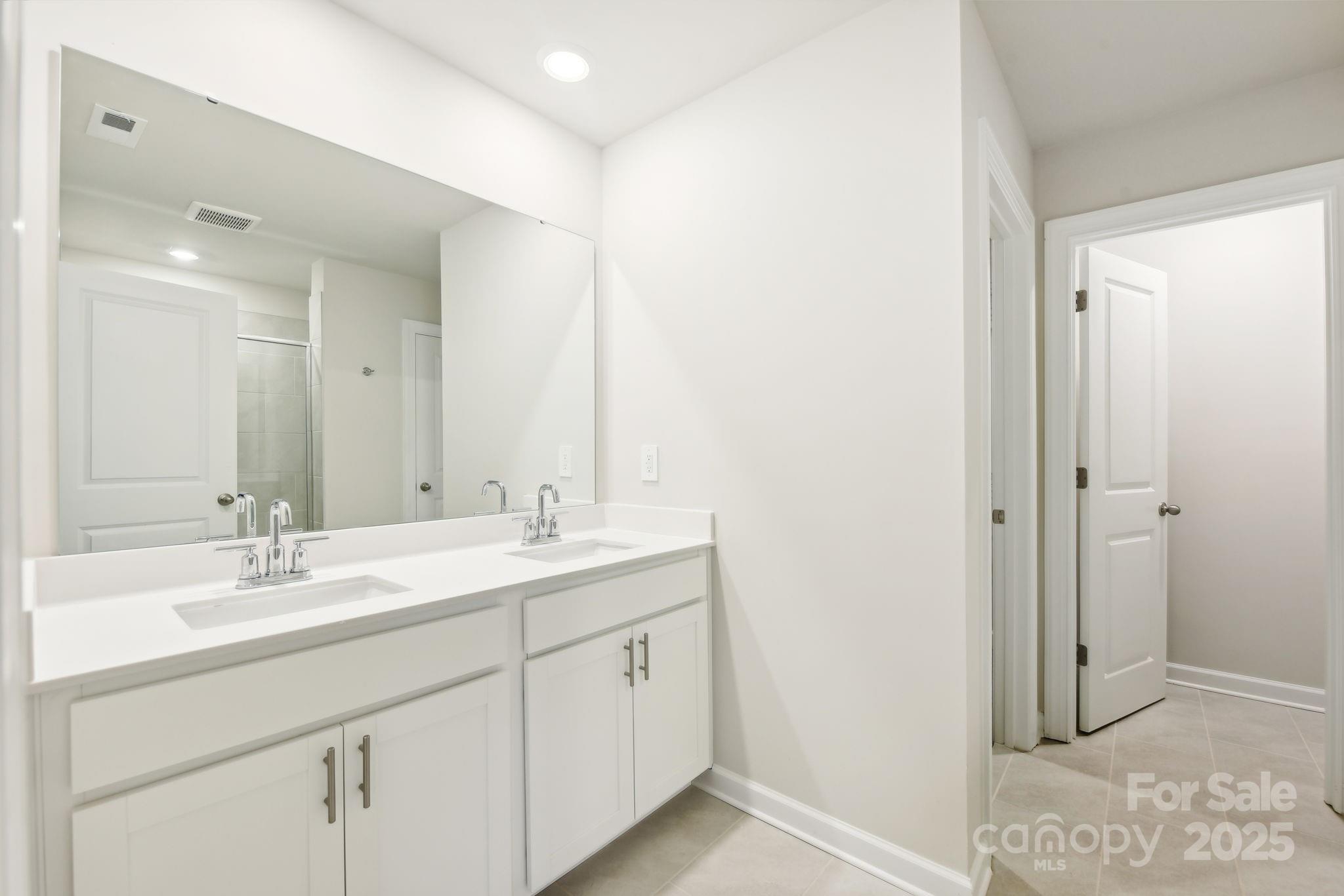 1428 Wildflower Street — Newton