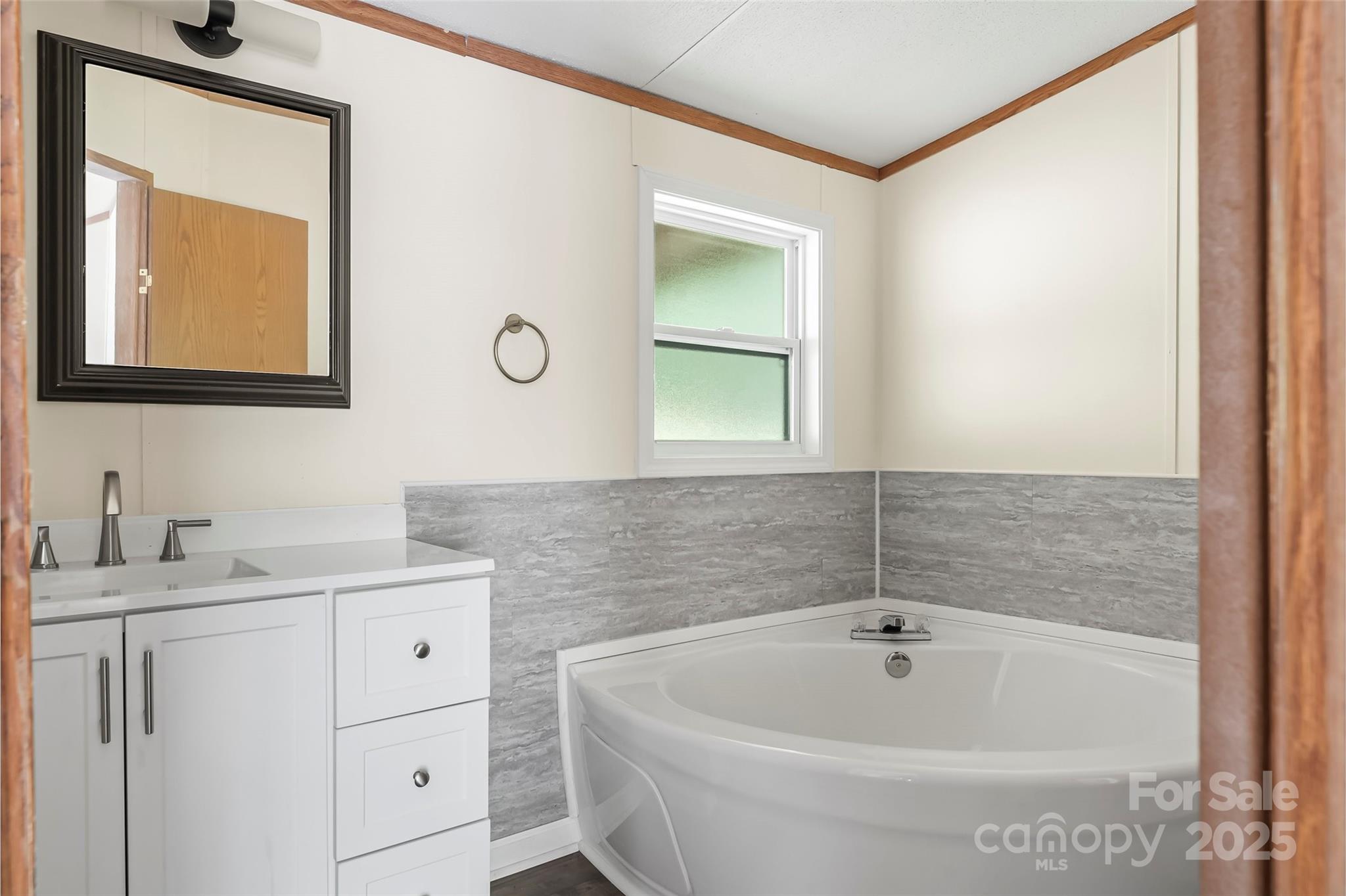 2236 Sisue Street — Morganton