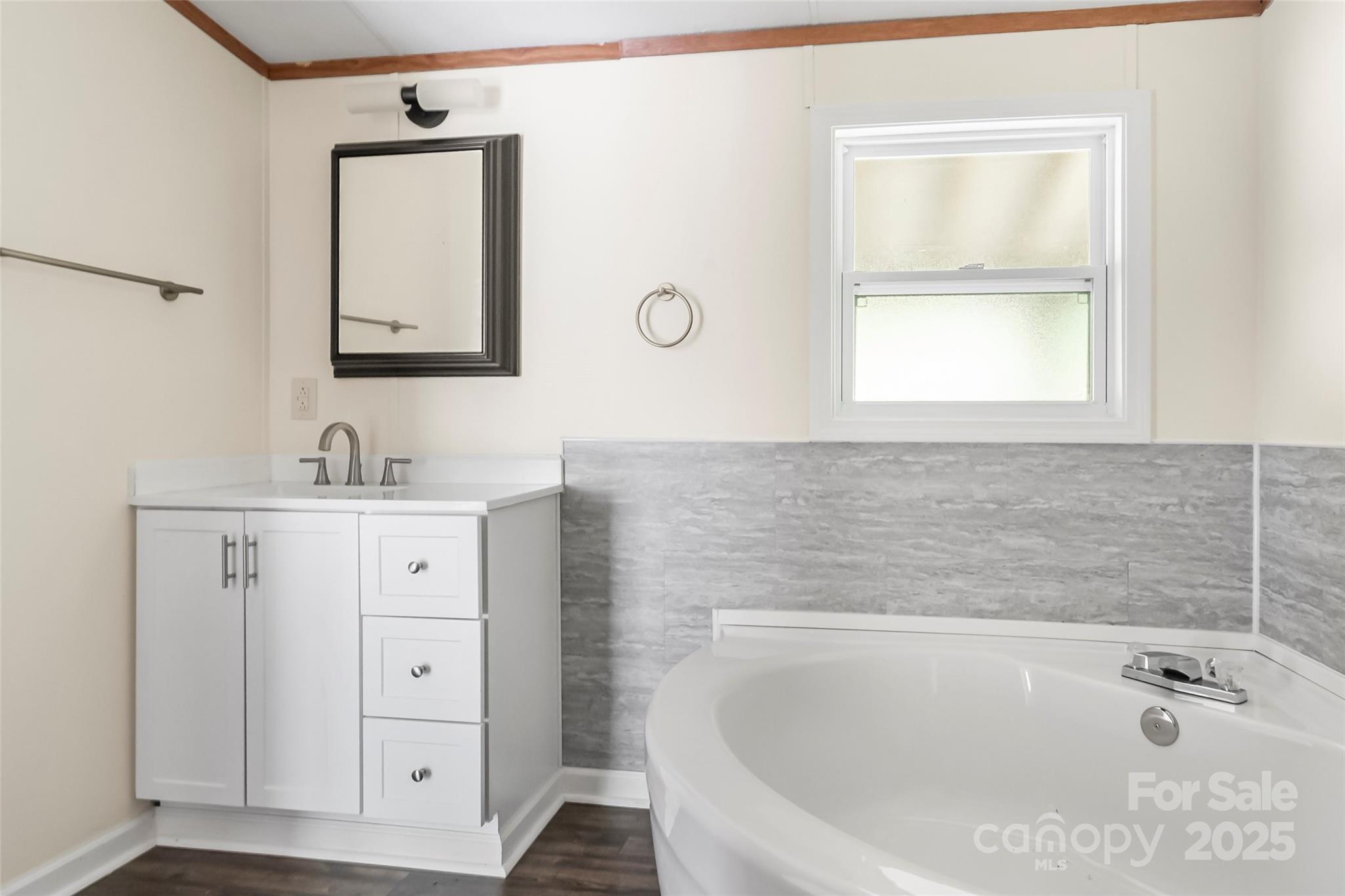 2236 Sisue Street — Morganton