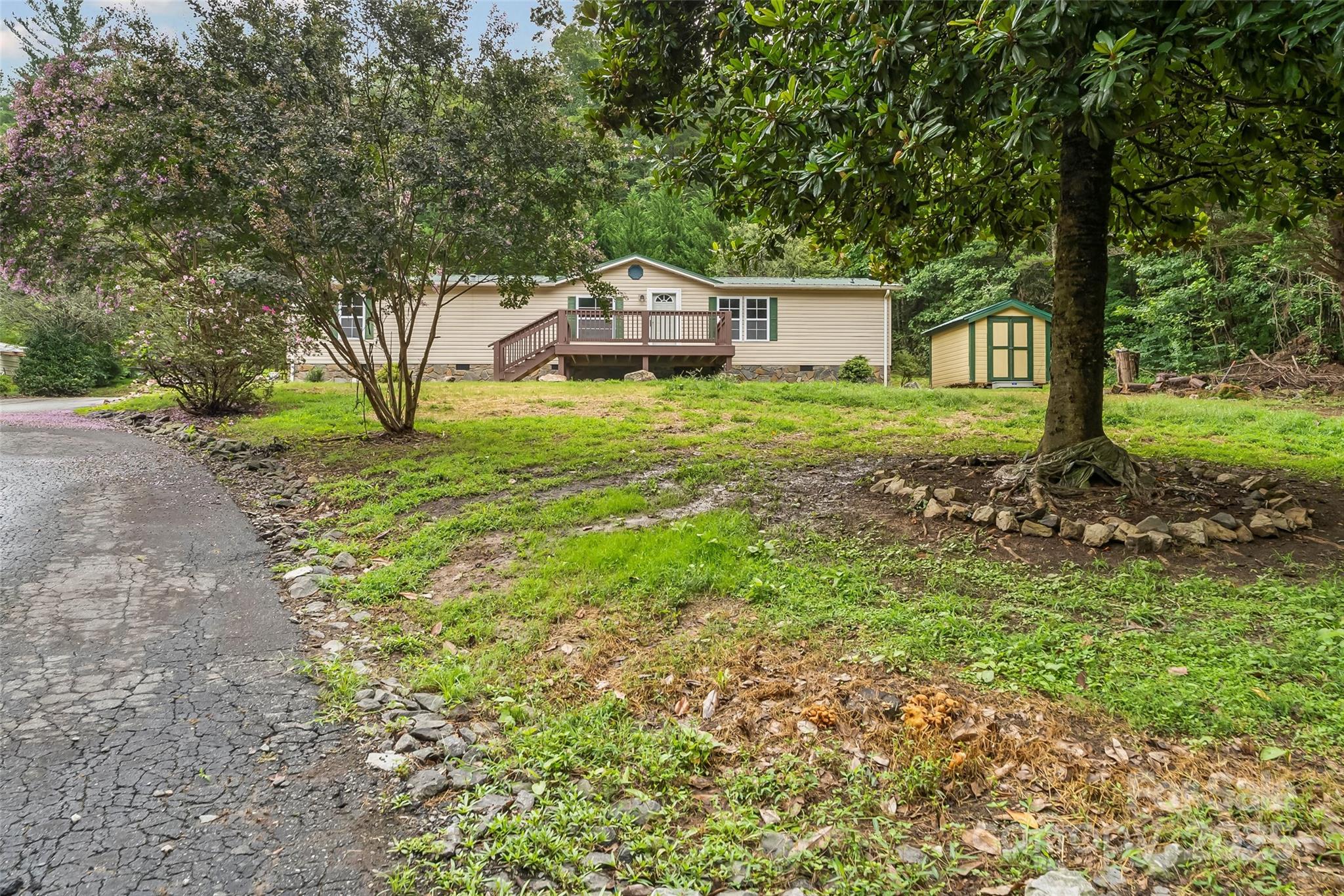 2236 Sisue Street — Morganton