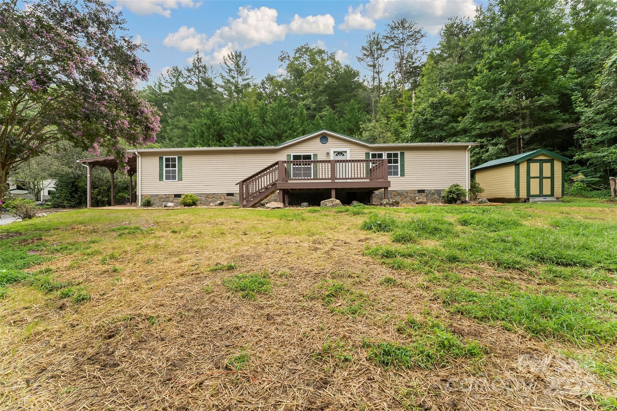2236 Sisue Street — Morganton