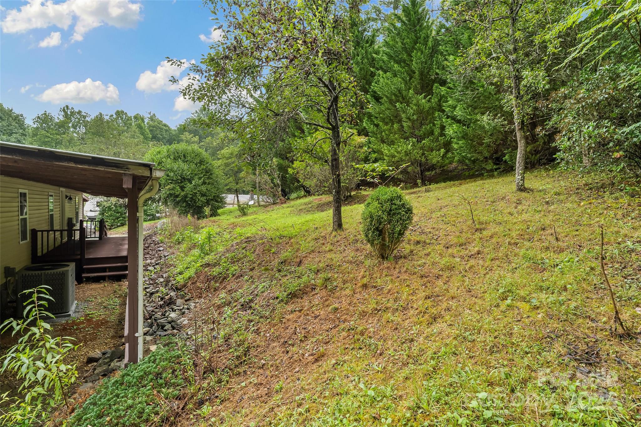2236 Sisue Street — Morganton