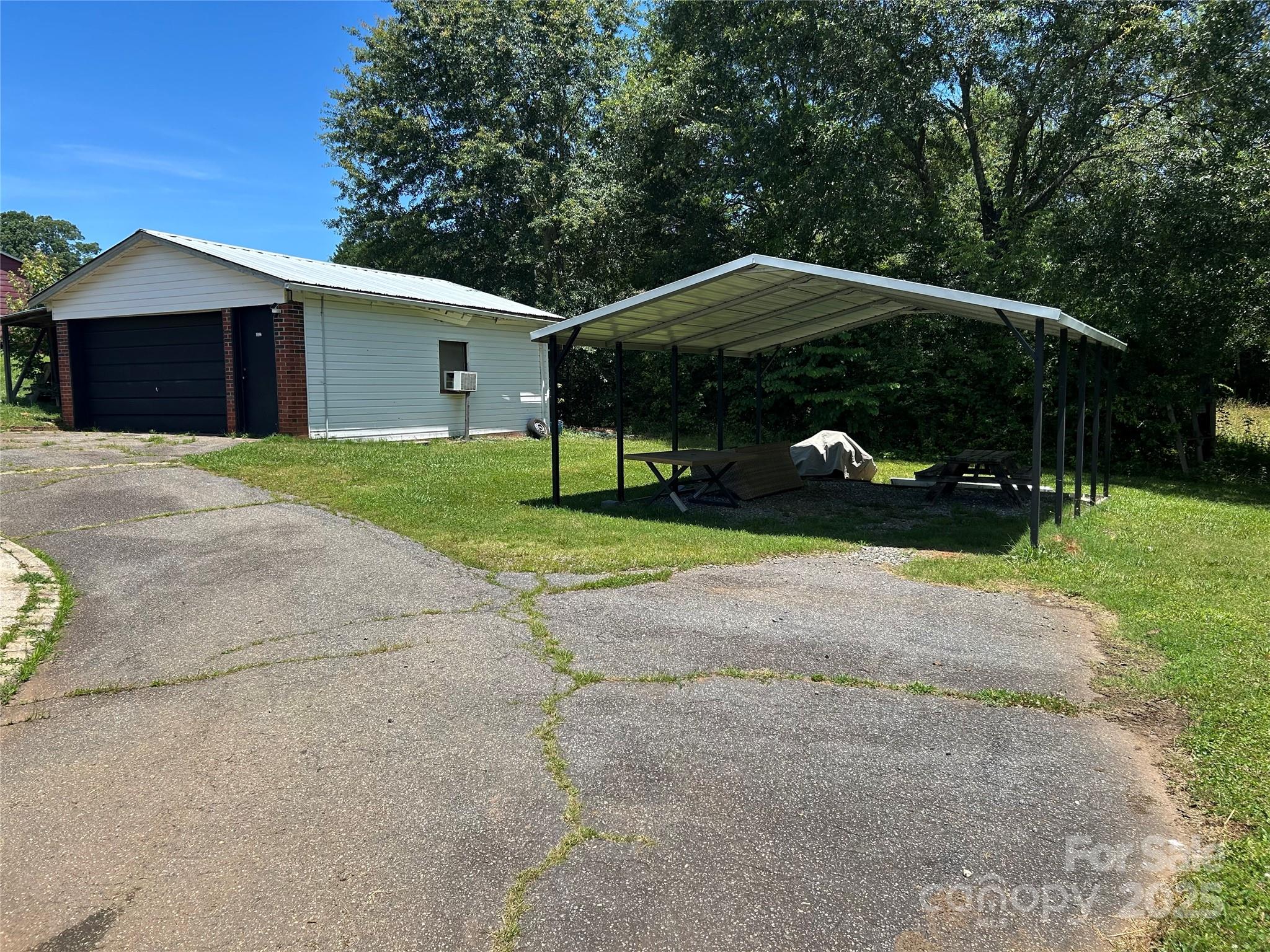 1349 US 221 Highway S — Rutherfordton