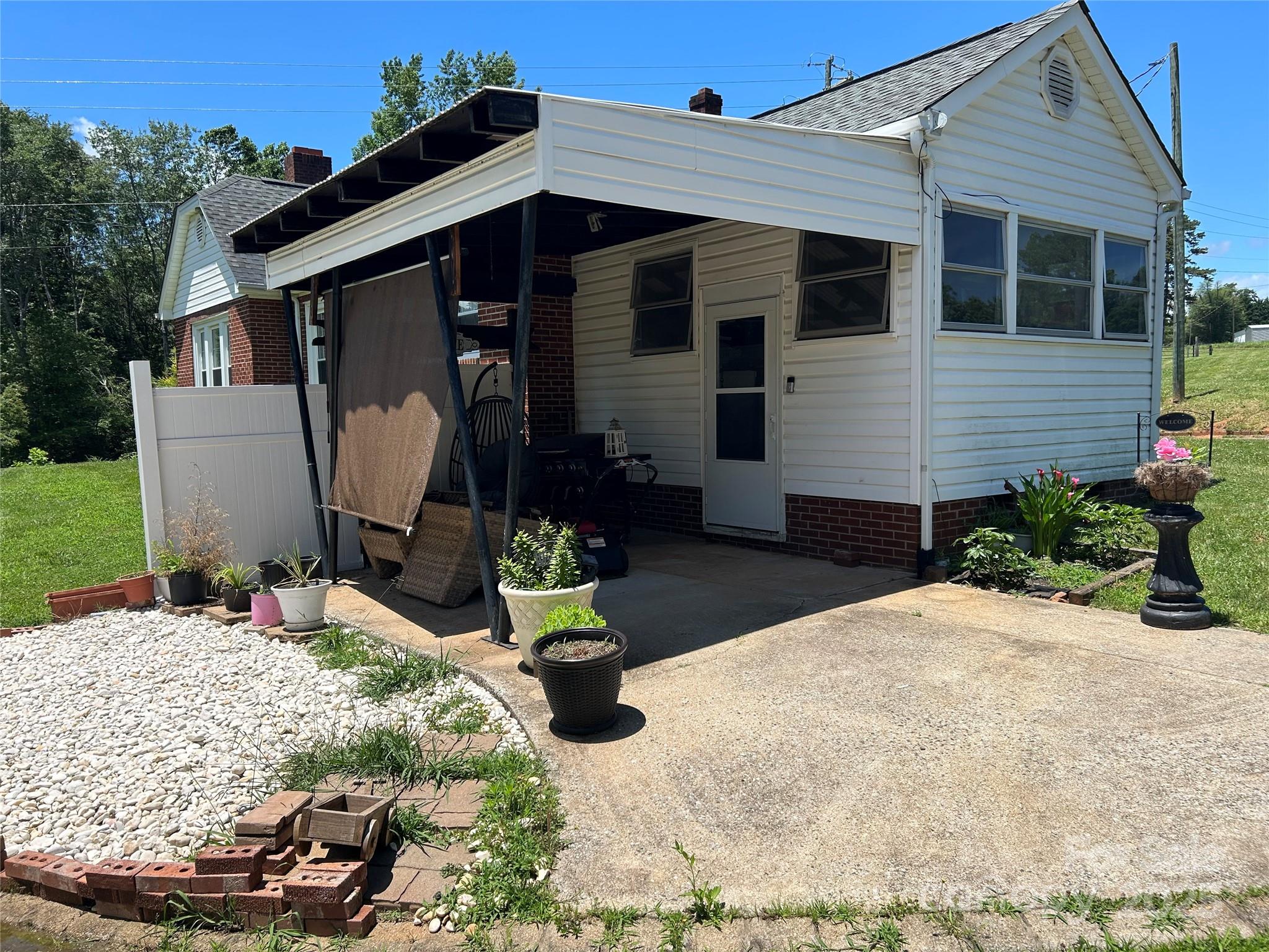 1349 US 221 Highway S — Rutherfordton