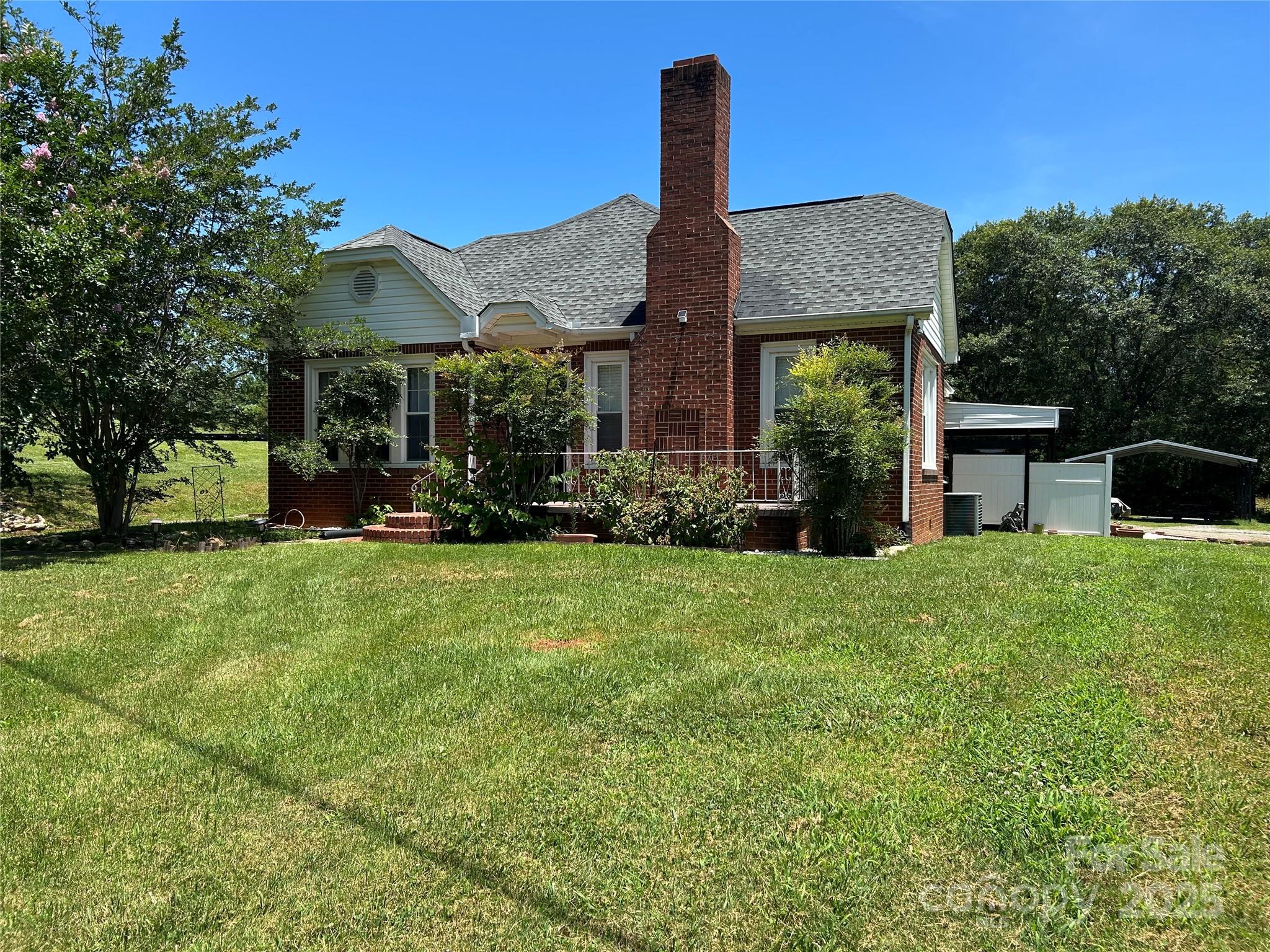 1349 US 221 Highway S — Rutherfordton