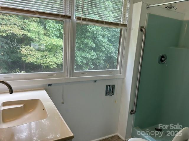 584 Groves Road — Union Mills