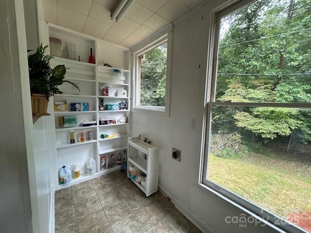 584 Groves Road — Union Mills