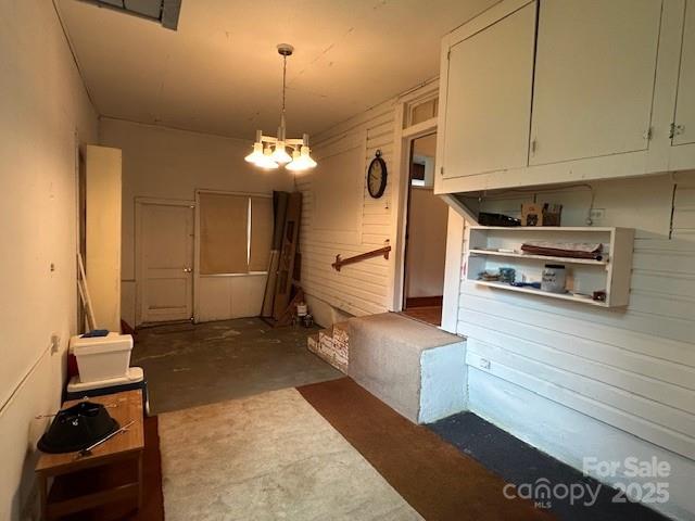 584 Groves Road — Union Mills