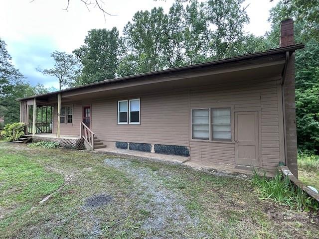 584 Groves Road — Union Mills