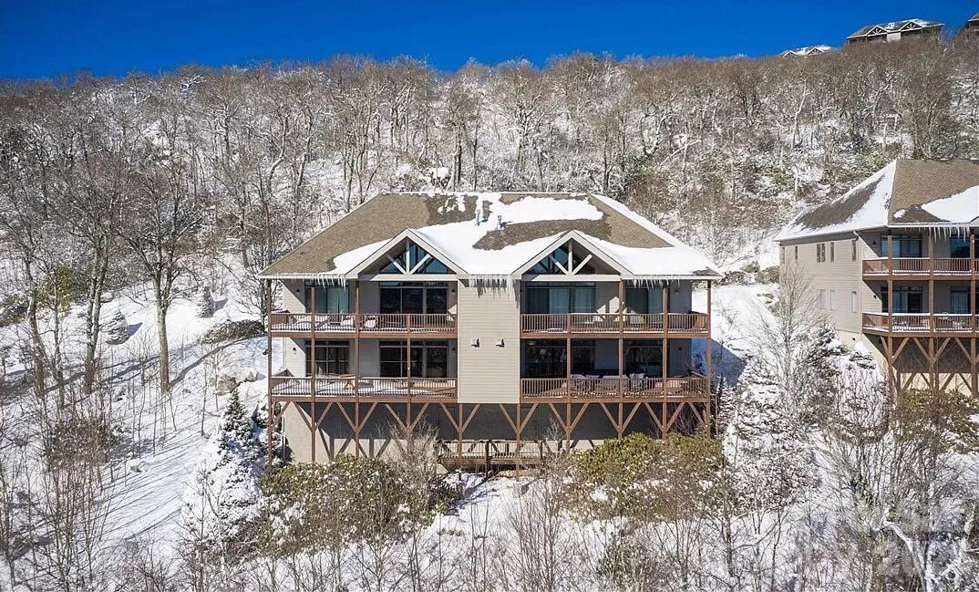 180 Windy Knoll — Banner Elk