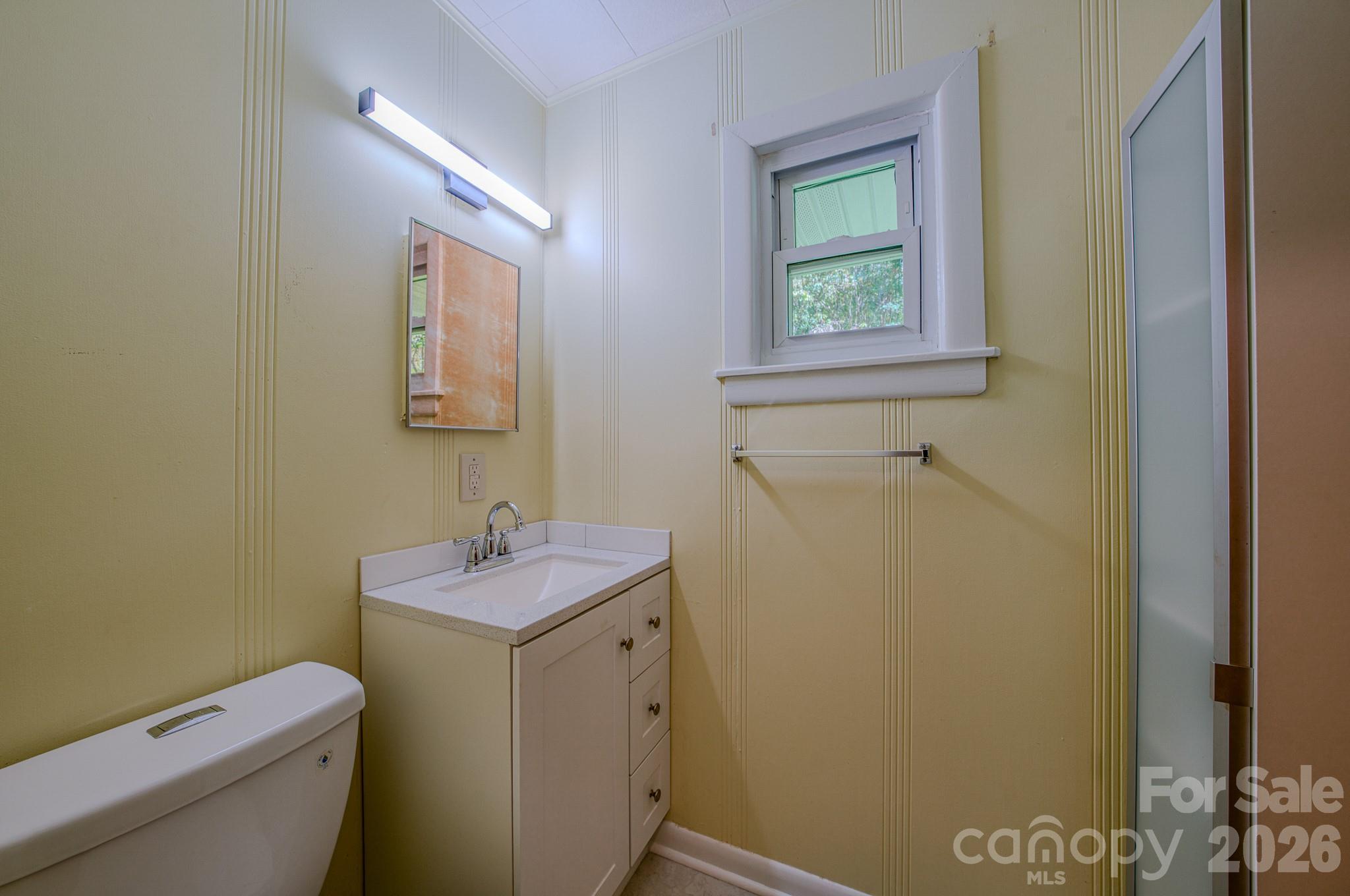 105 Alexander Avenue — Swannanoa