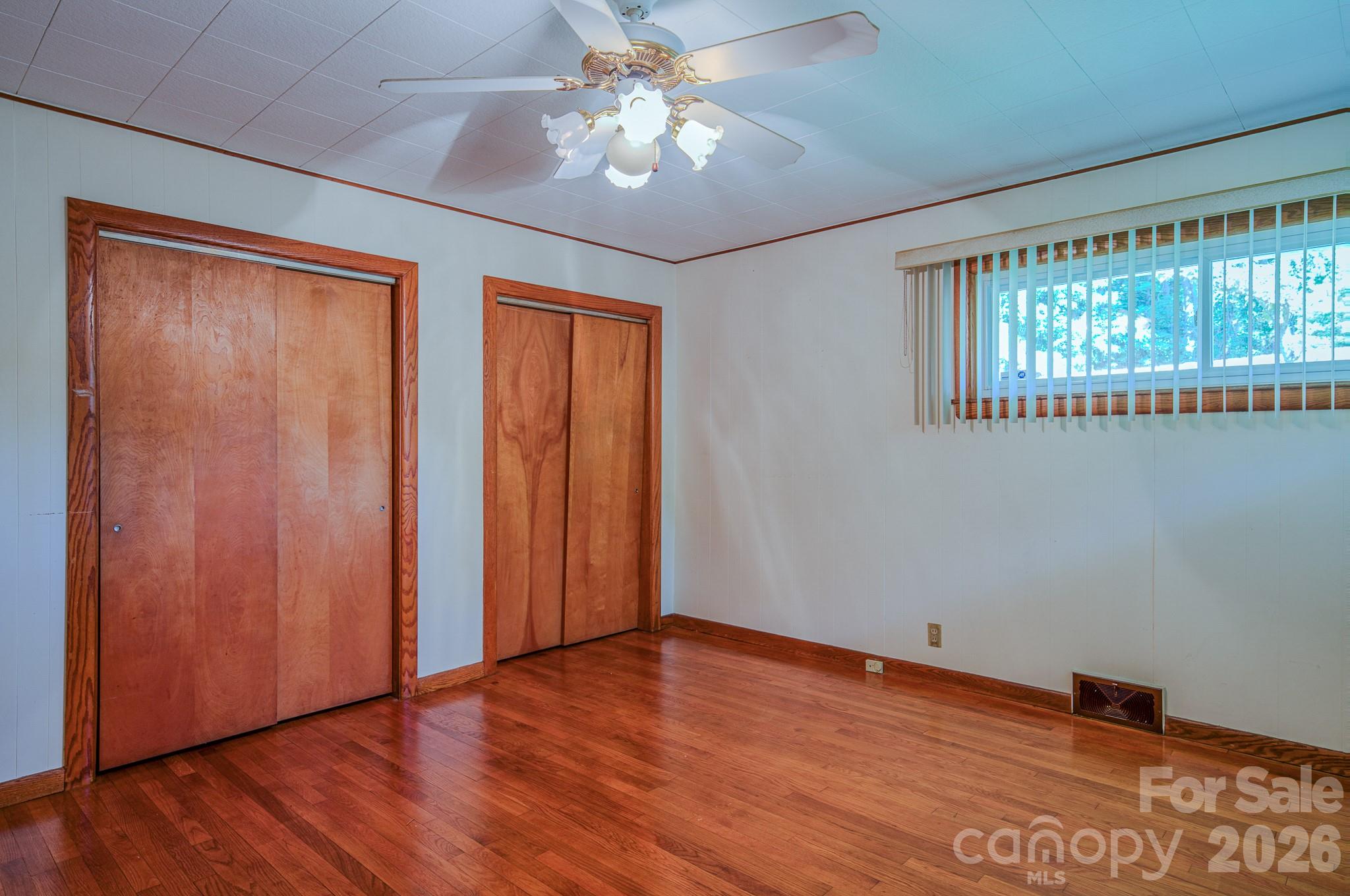 105 Alexander Avenue — Swannanoa