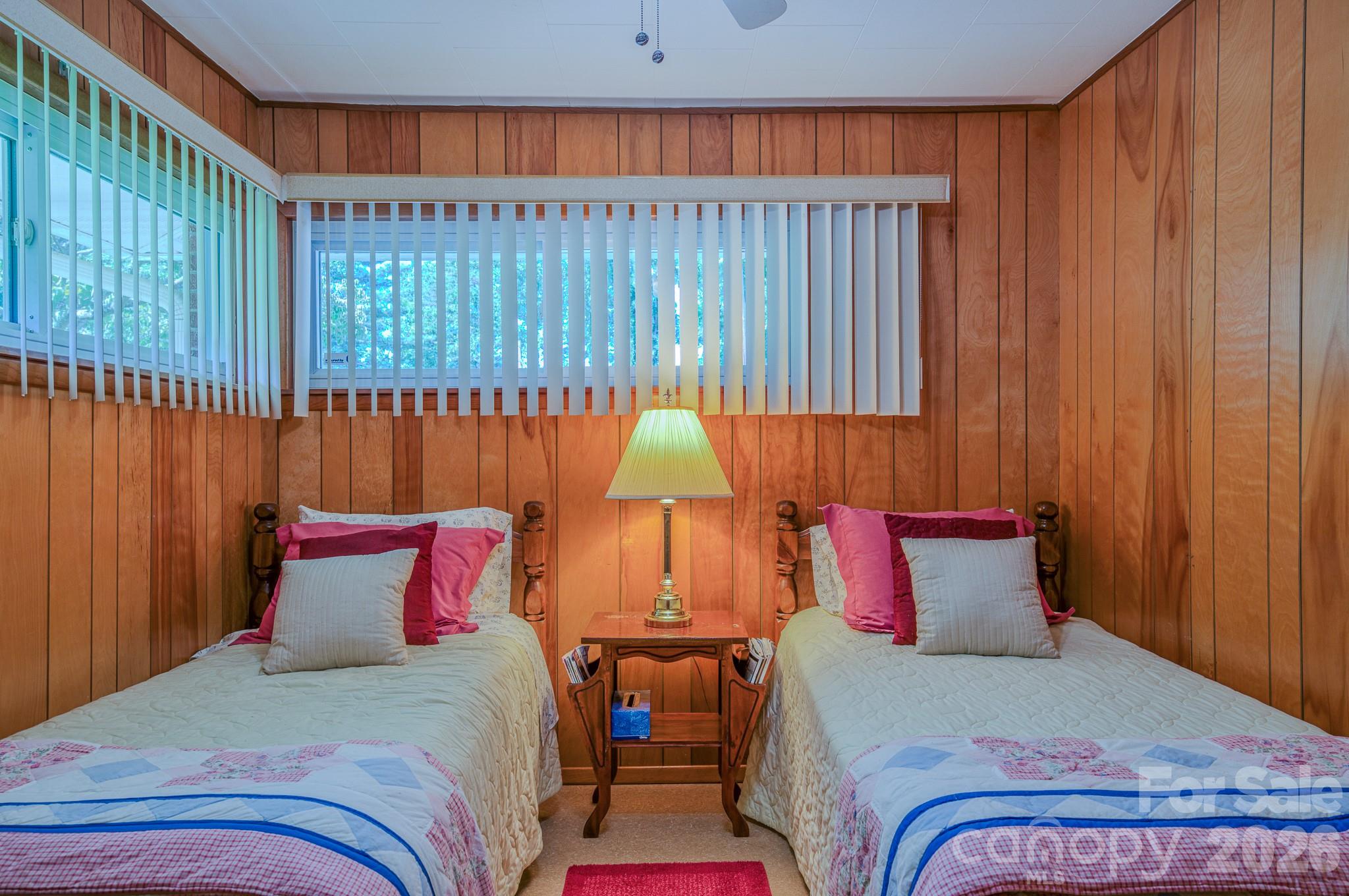 105 Alexander Avenue — Swannanoa
