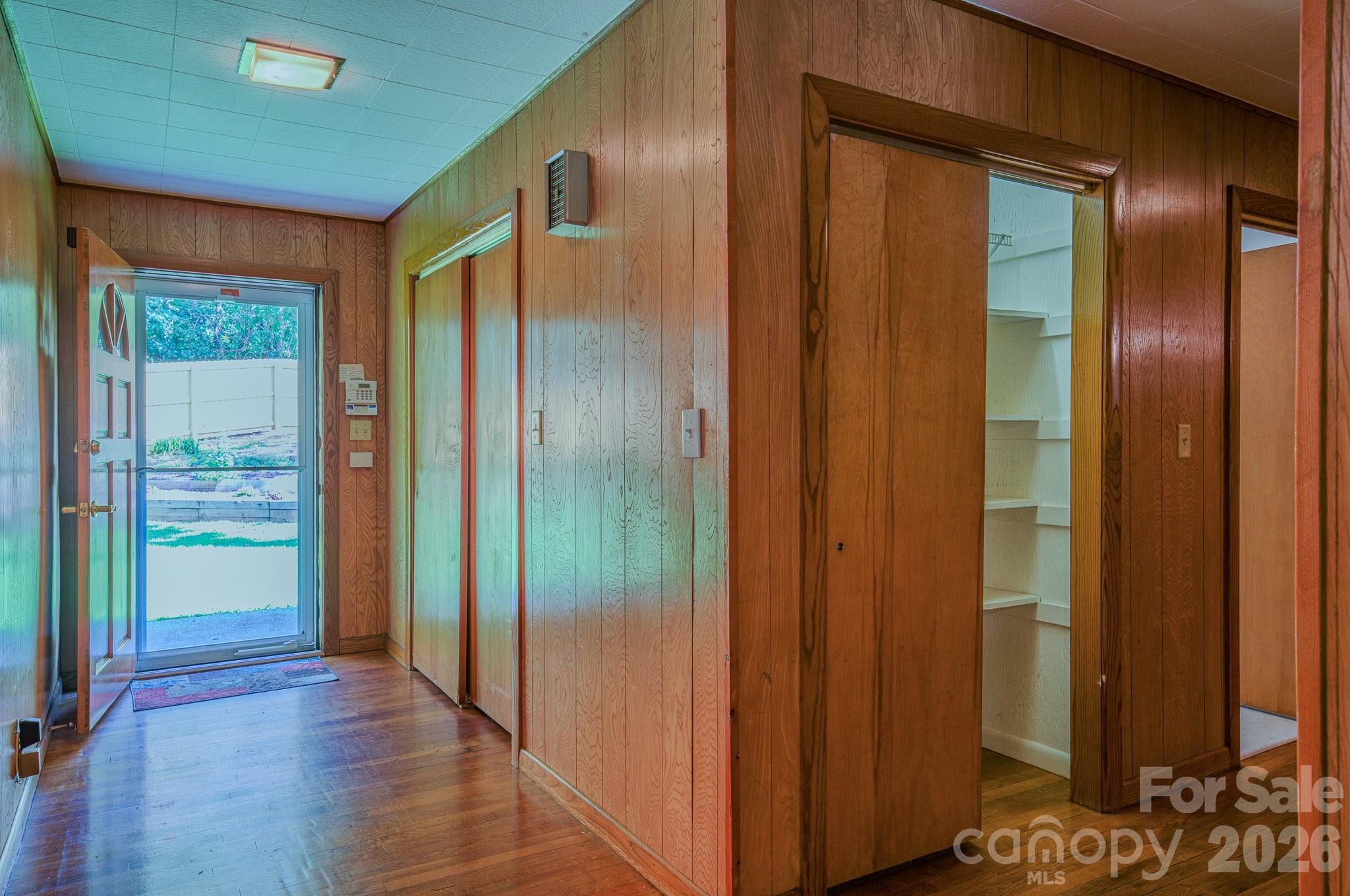 105 Alexander Avenue — Swannanoa