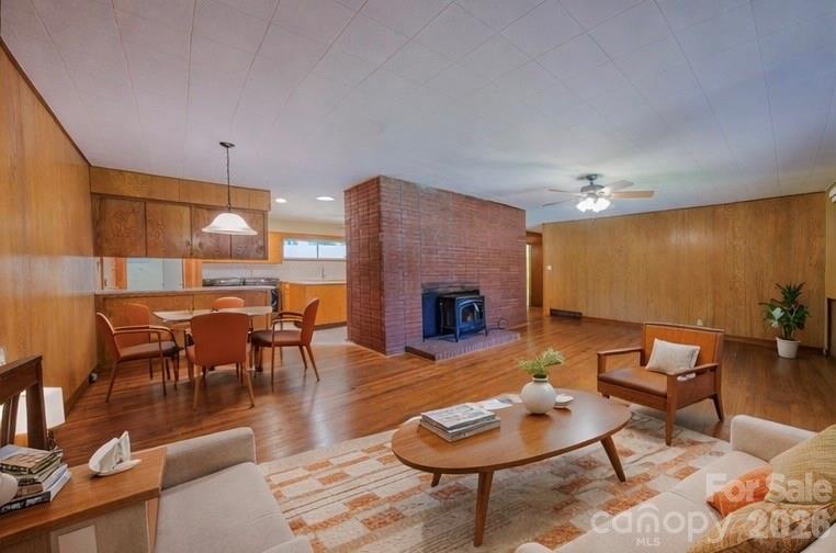 105 Alexander Avenue — Swannanoa