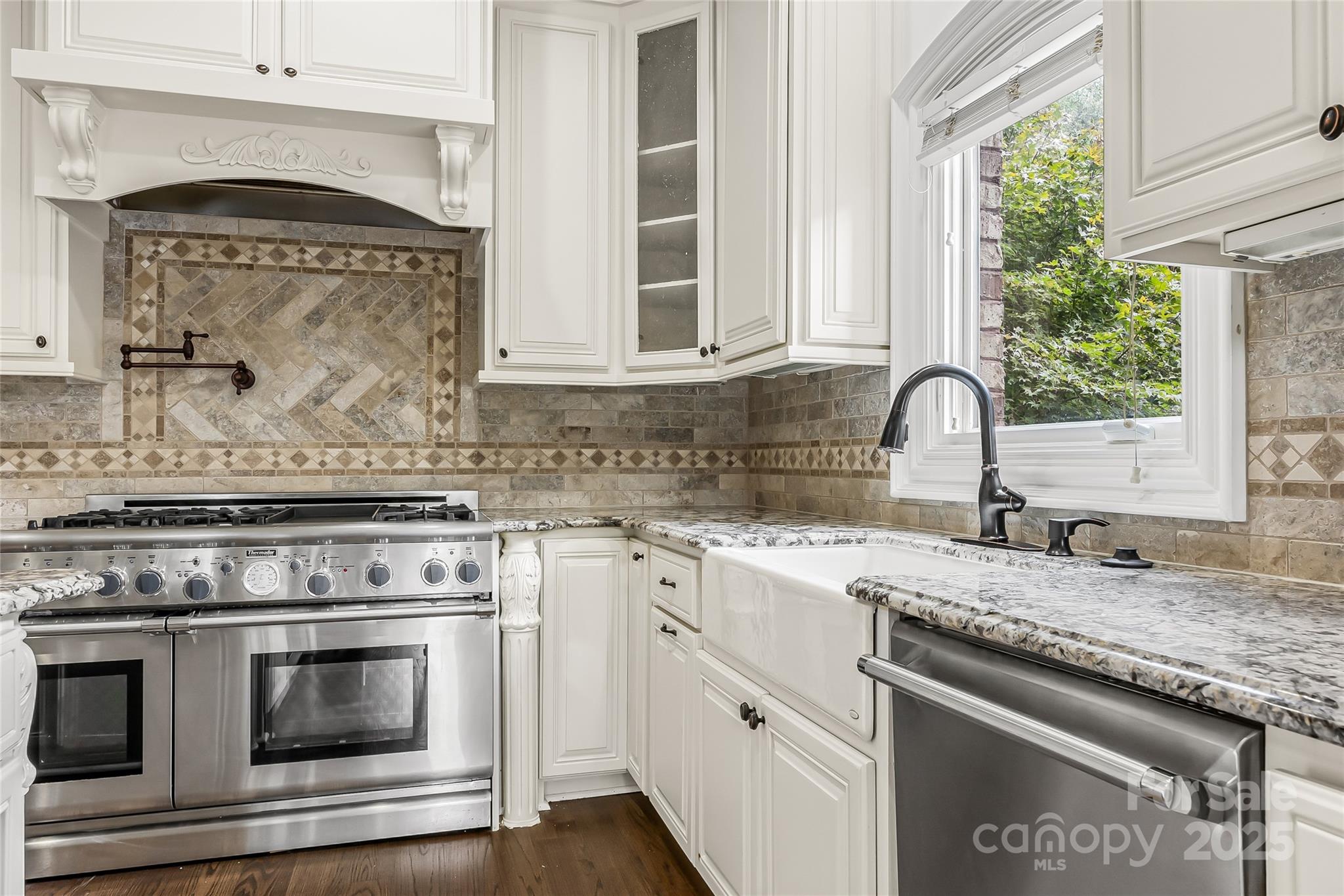 612 Beauhaven Lane — Waxhaw