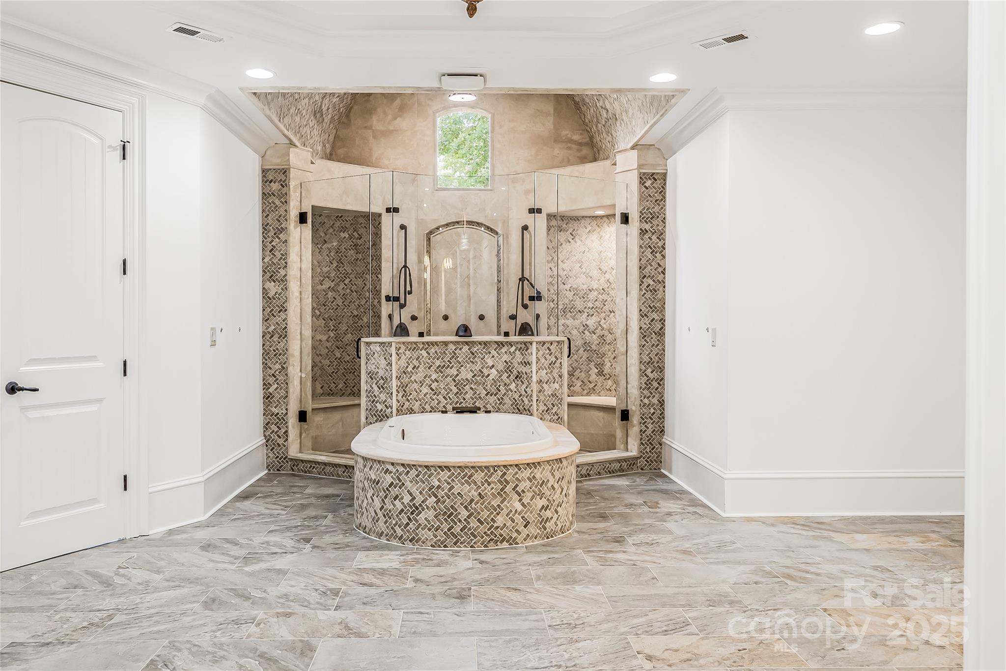 612 Beauhaven Lane — Waxhaw
