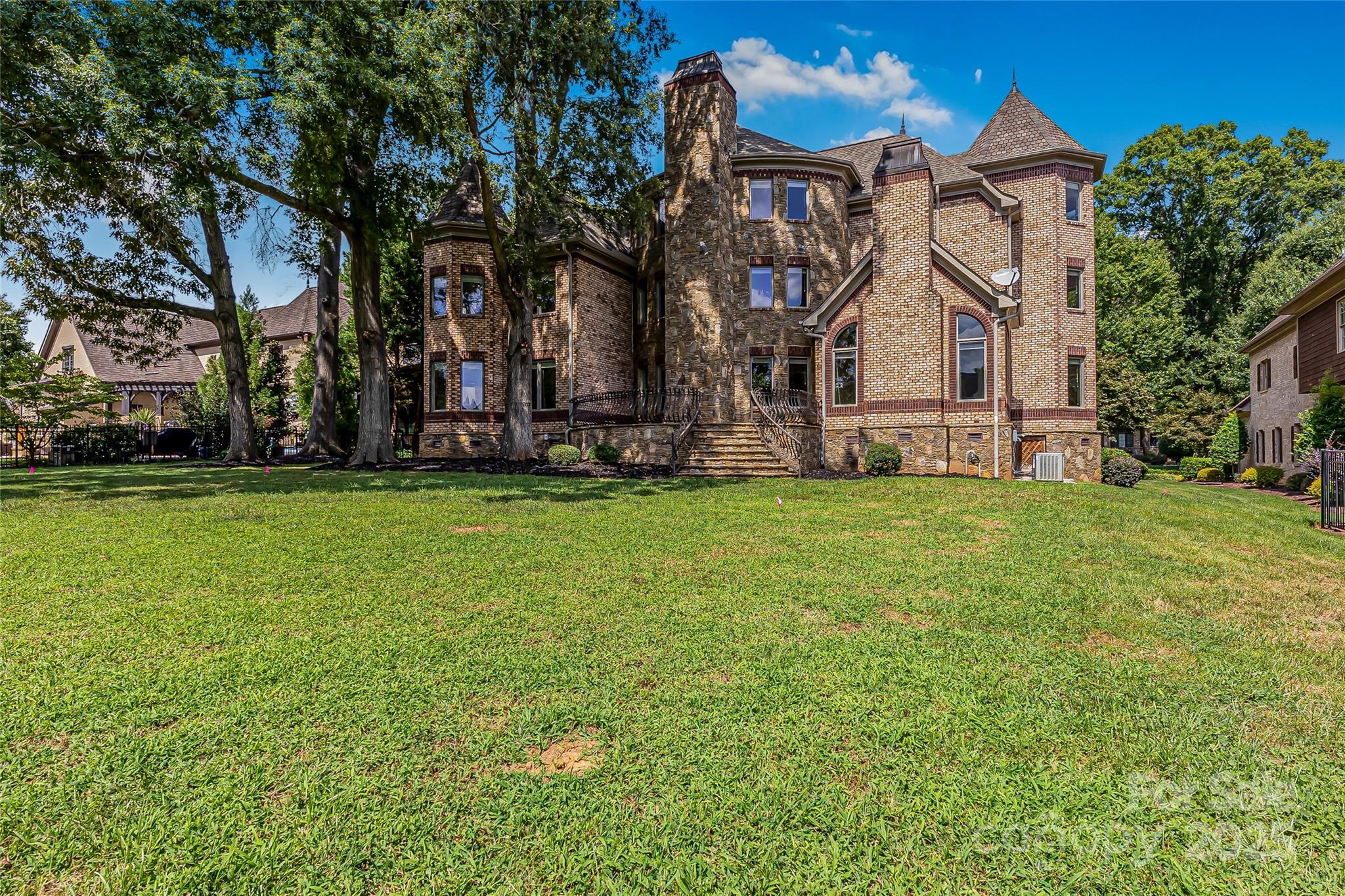 612 Beauhaven Lane — Waxhaw