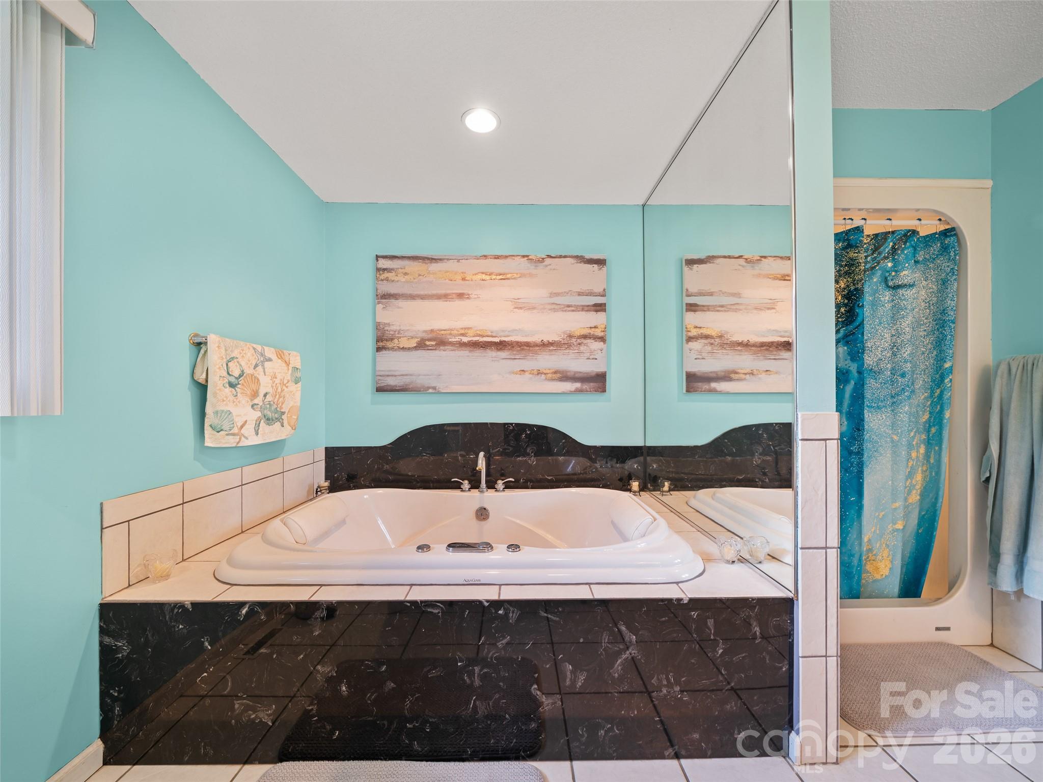 124 W Dogwood Circle — Burnsville