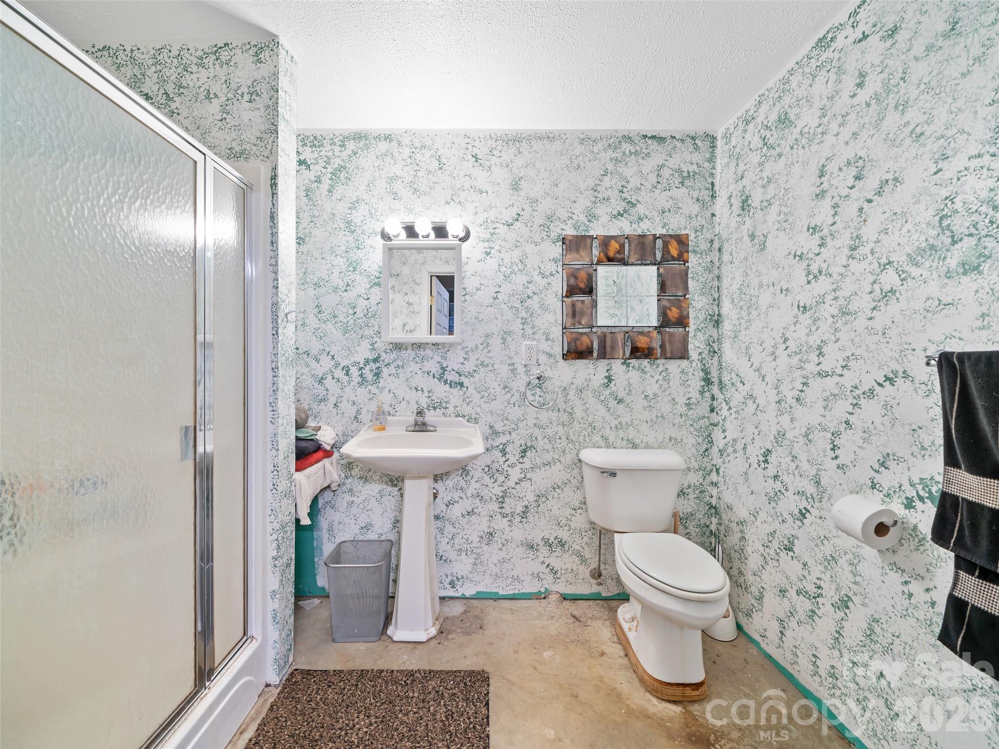 124 W Dogwood Circle — Burnsville