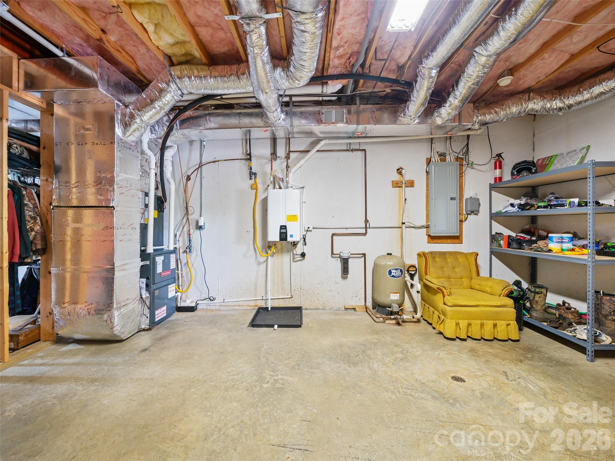 124 W Dogwood Circle — Burnsville