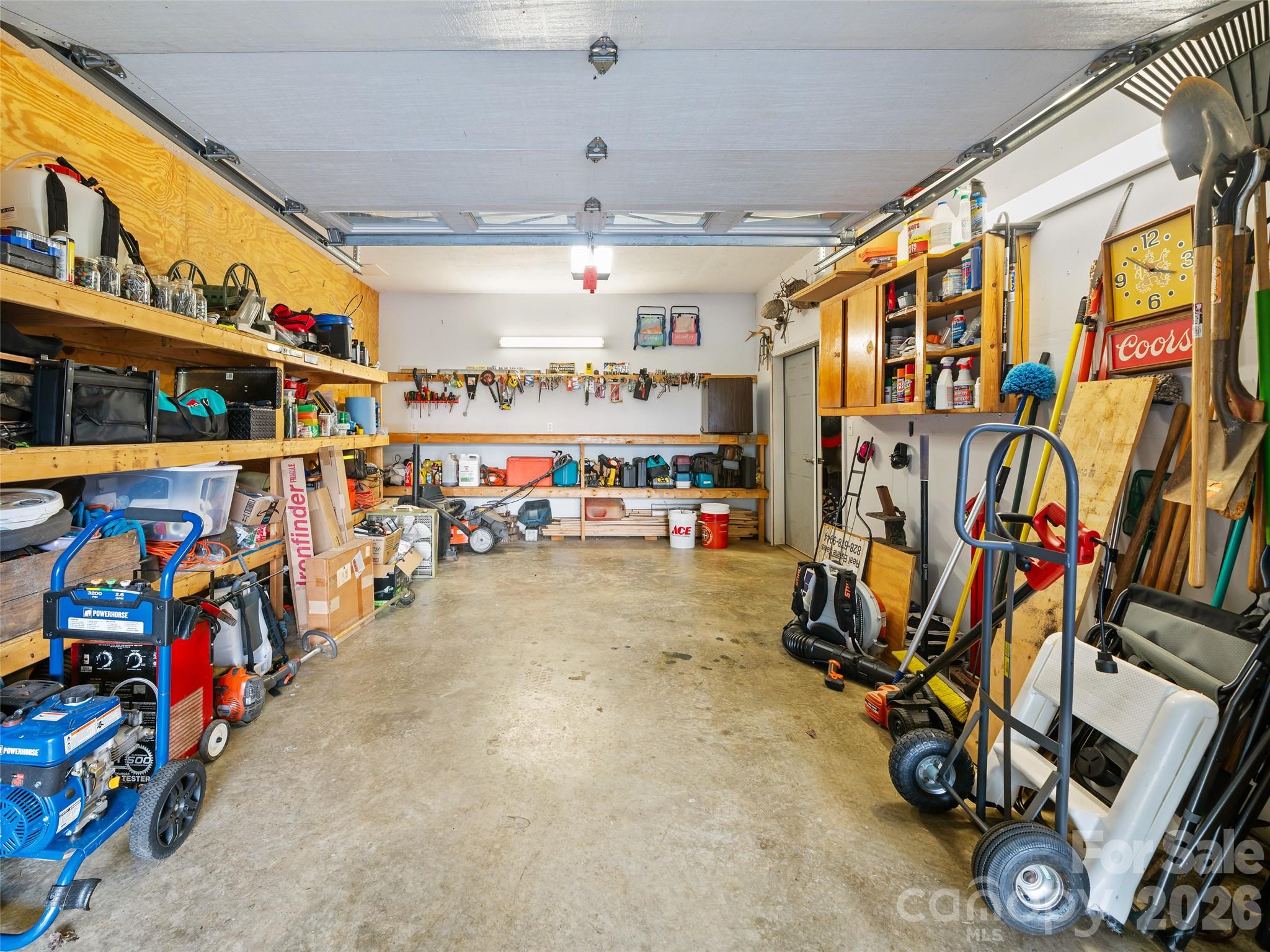 124 W Dogwood Circle — Burnsville