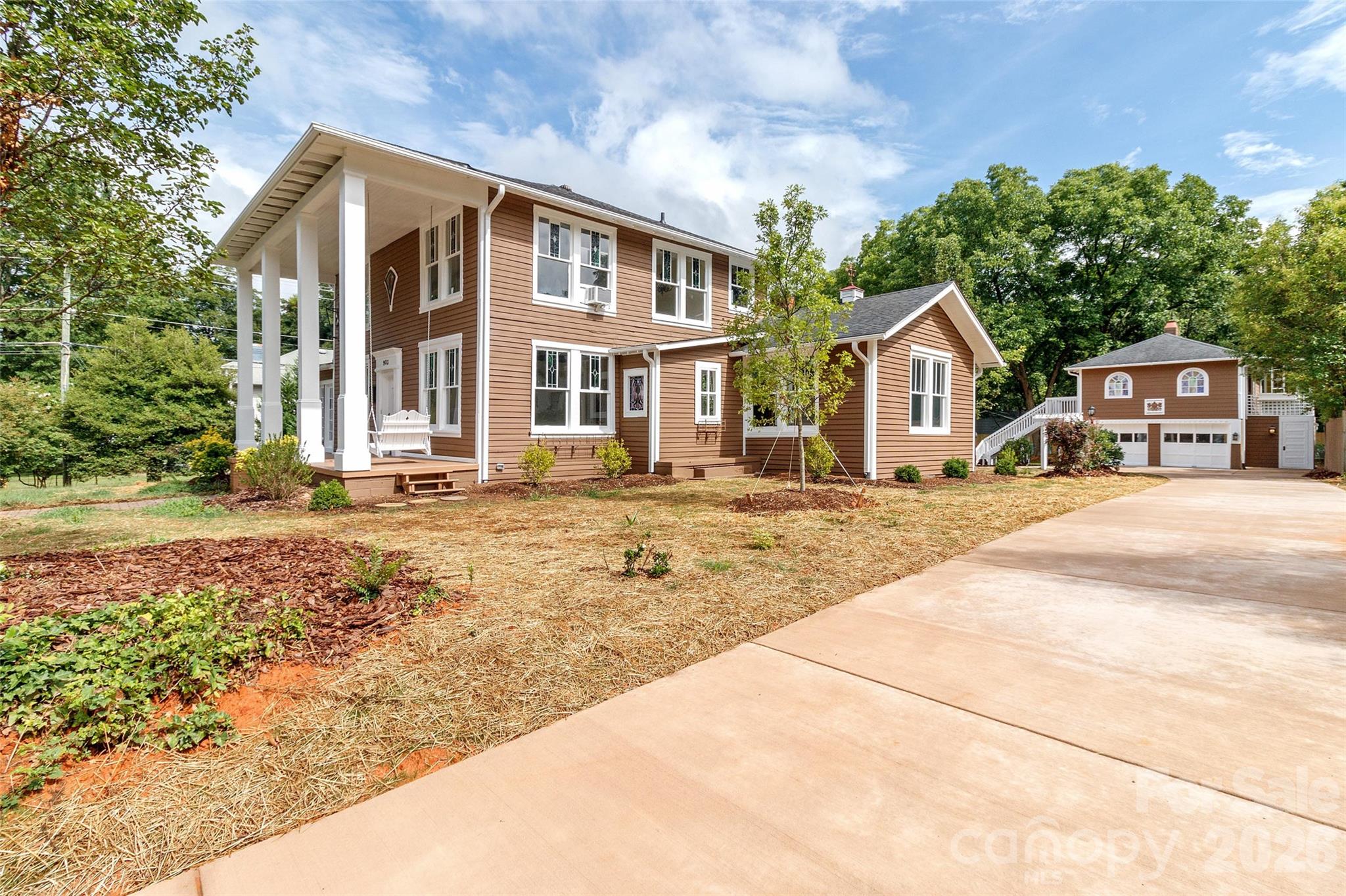 903 W Franklin Street — Monroe