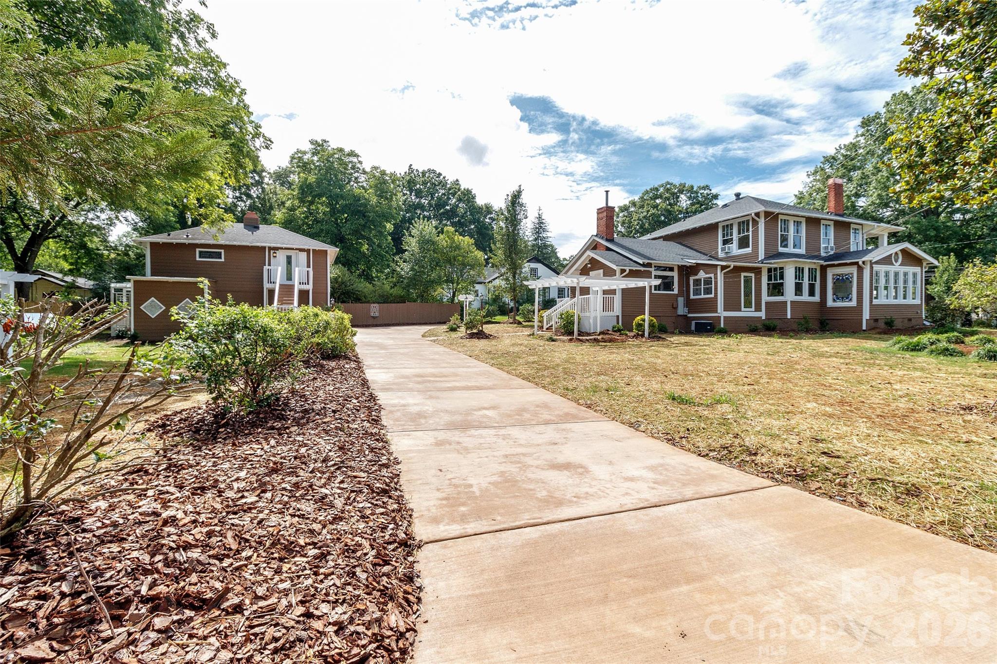 903 W Franklin Street — Monroe