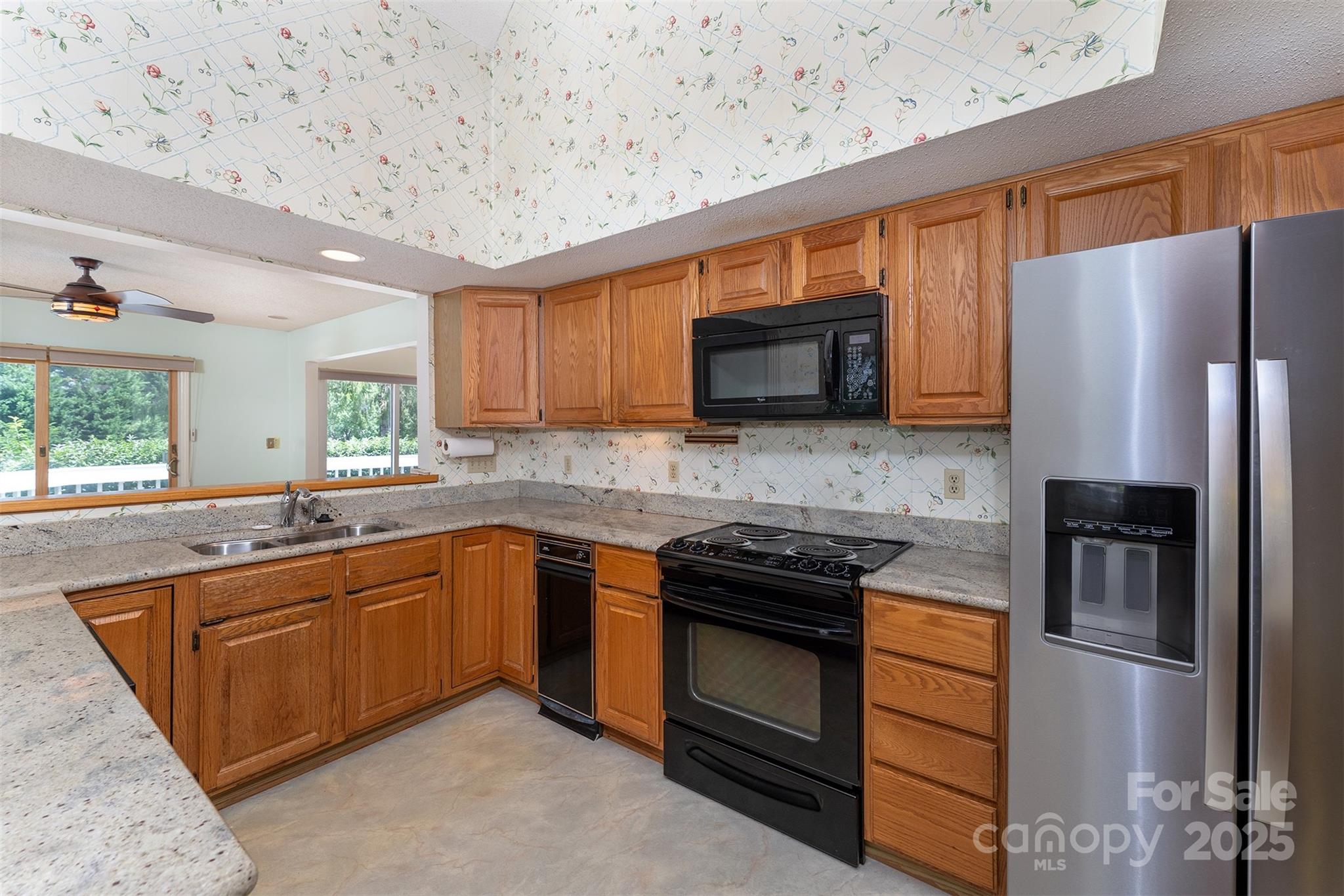 144 Overlook Drive — Flat Rock